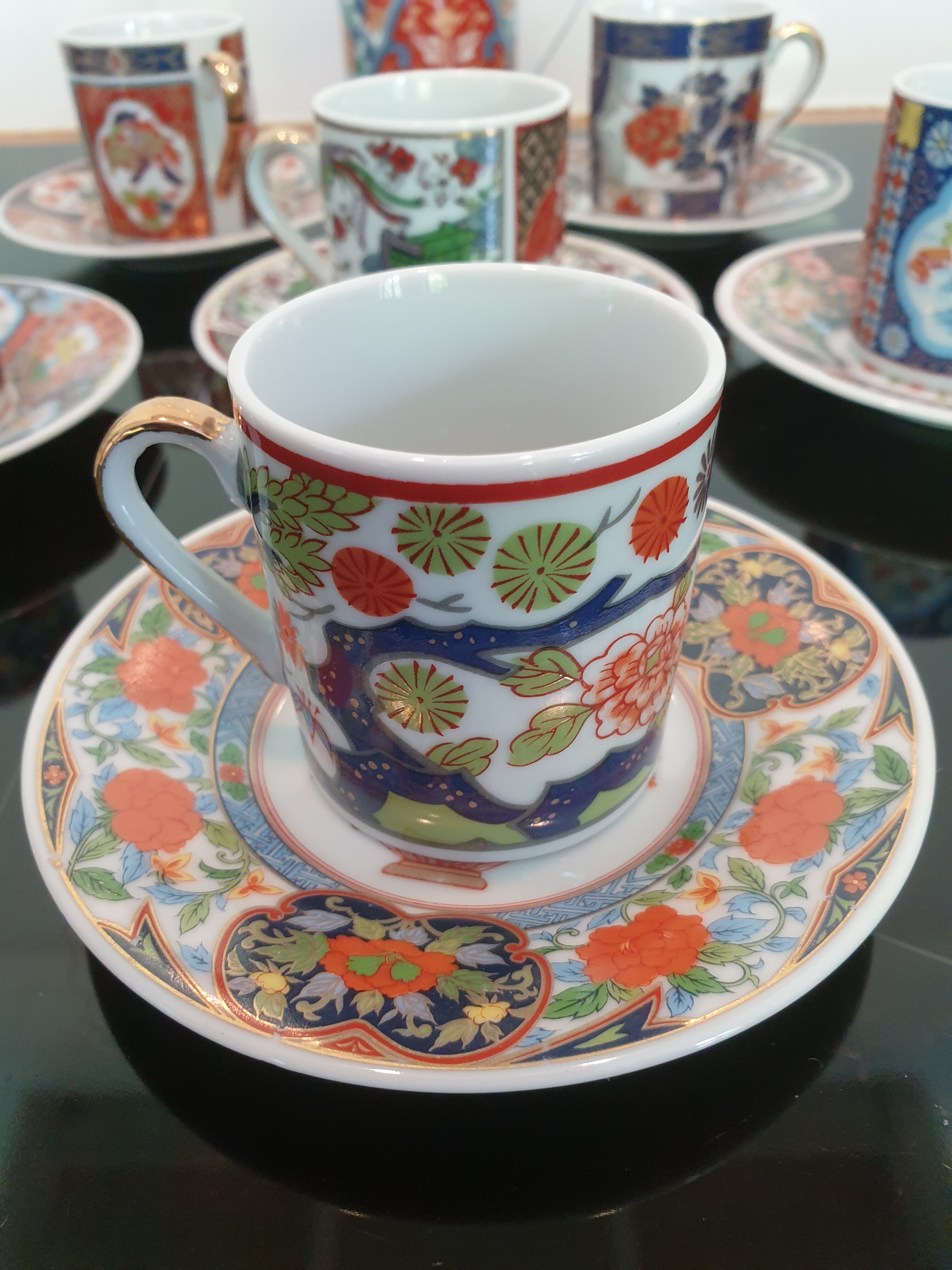 6 Japanese coffee cups and milk jug