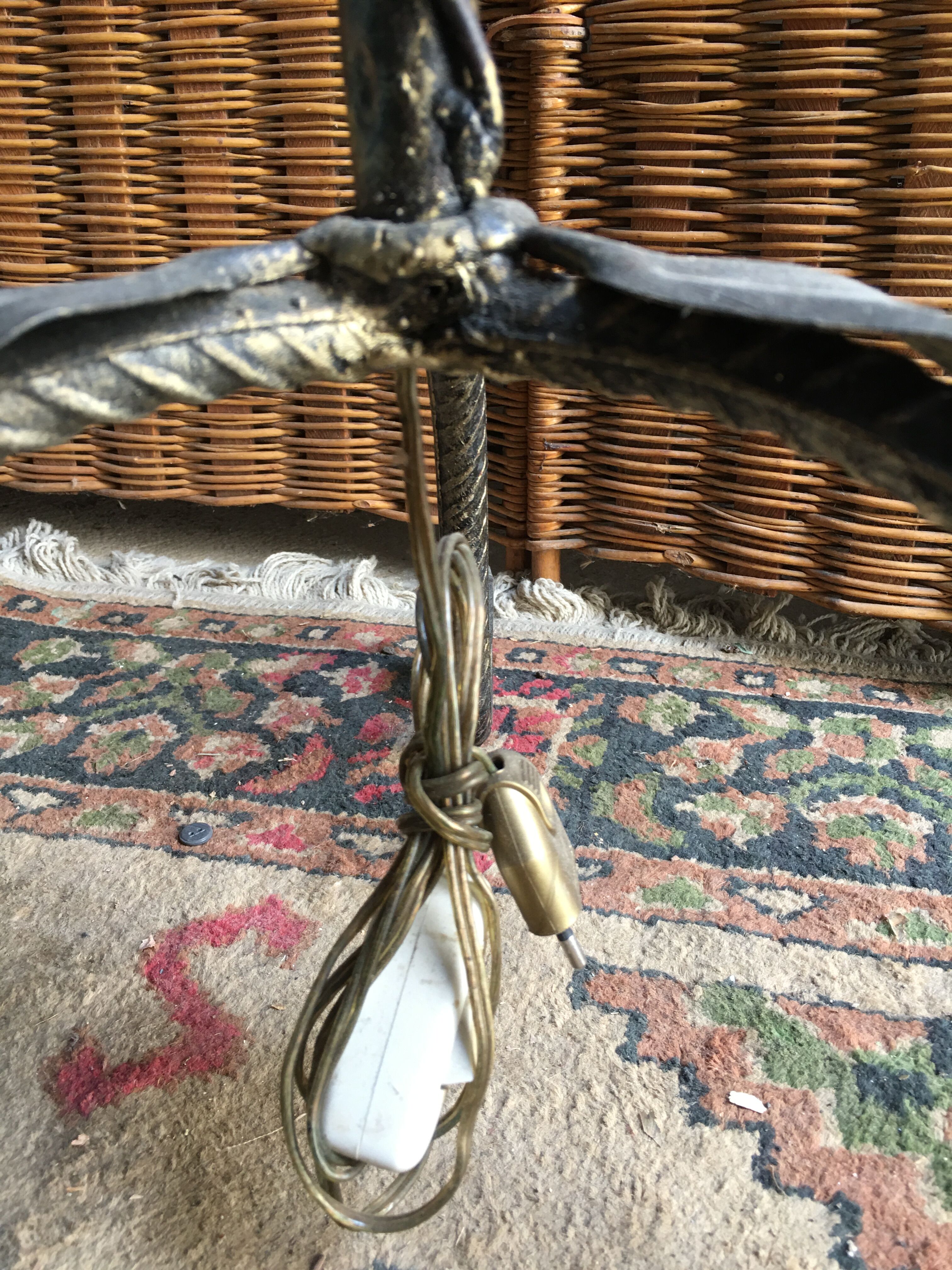 Footlight with opaque crystal globes.