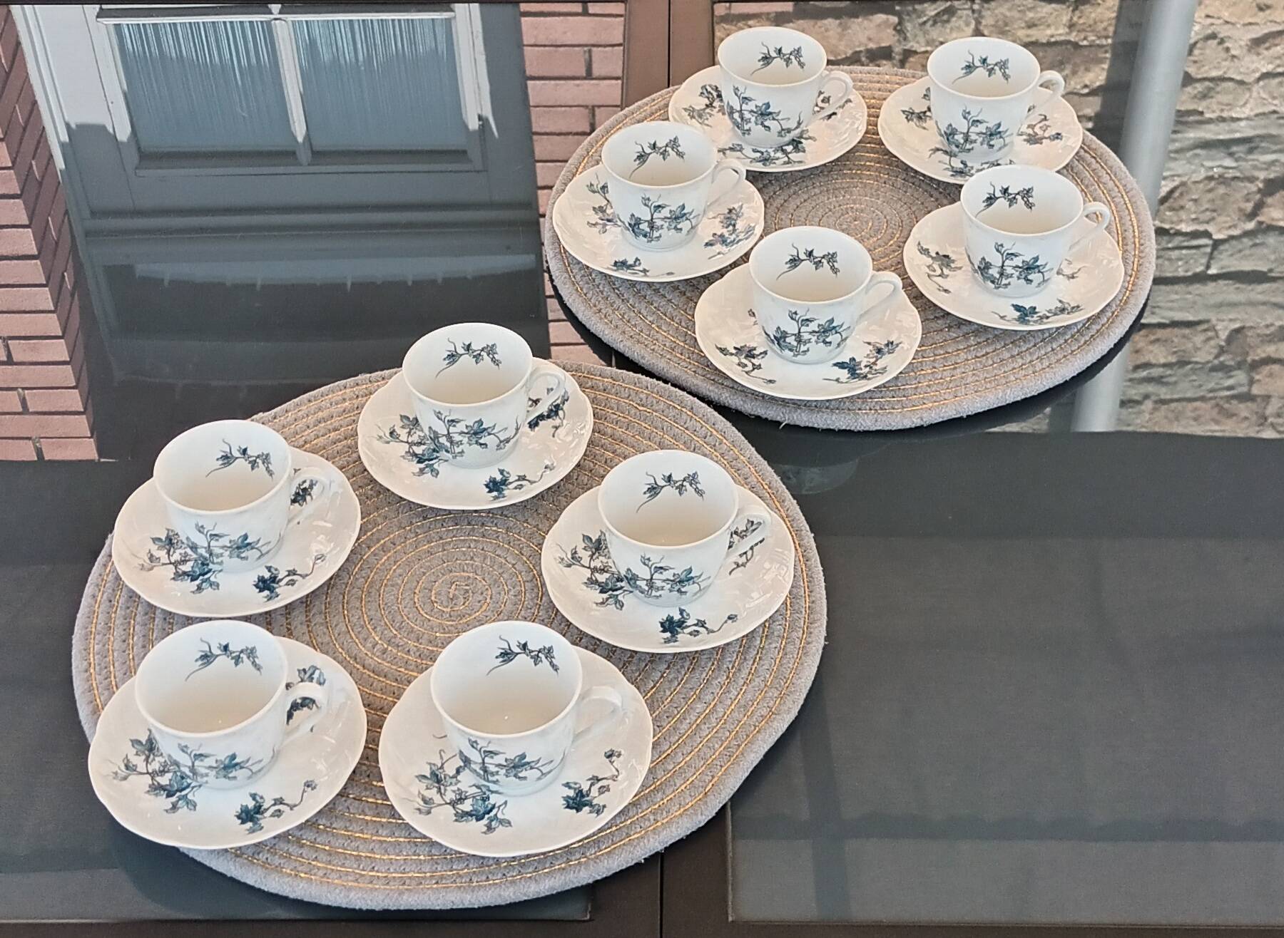 Set of 10 Bernardaud Saint-Saëns Limoges porcelain cups and saucers