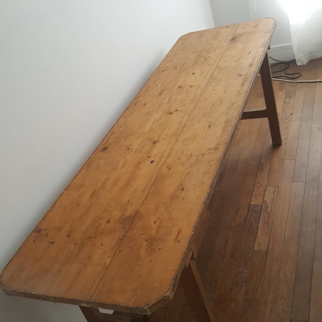 guinguette-brasserie table