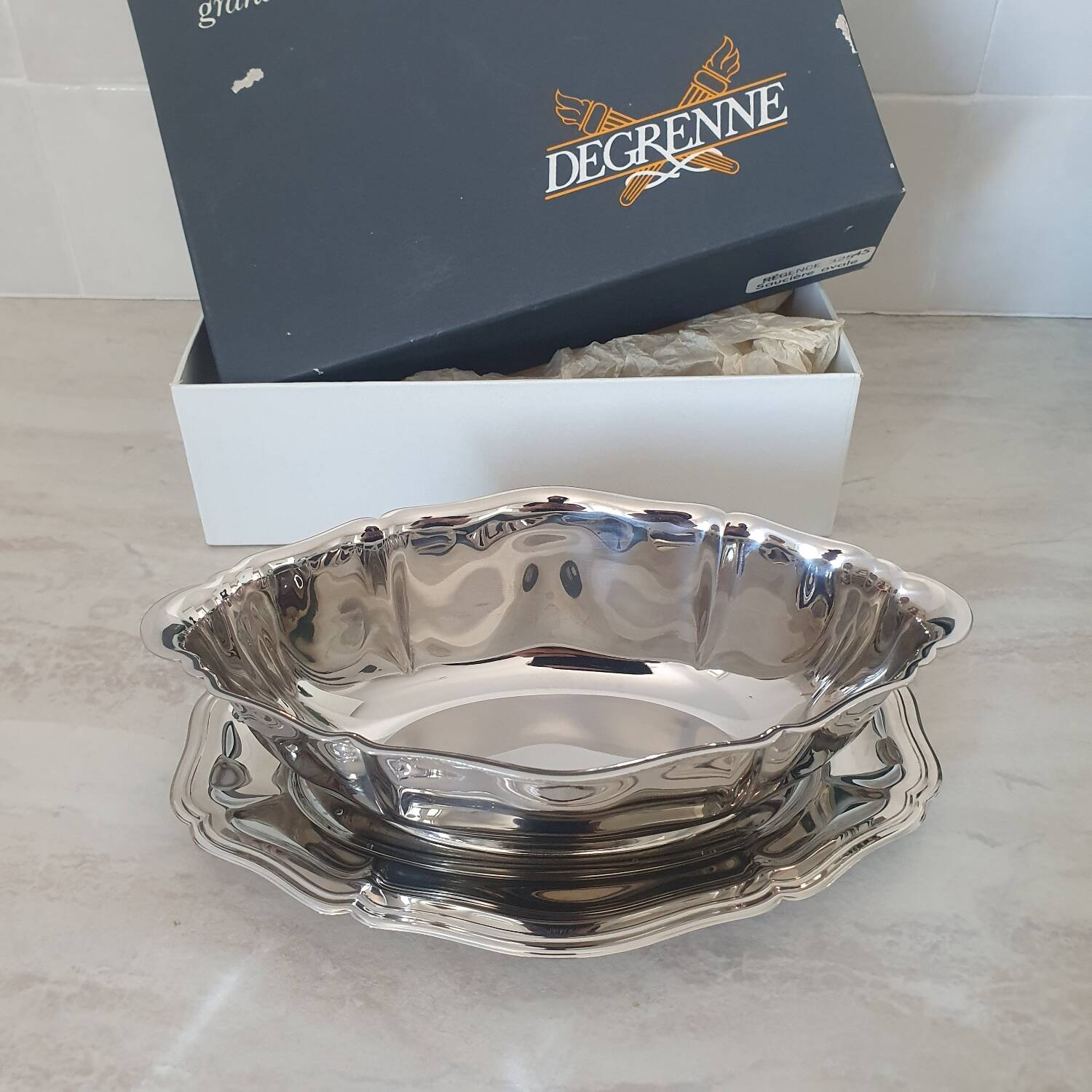 Guy Degrenne 18/10 stainless steel sauceboat, Régence collection