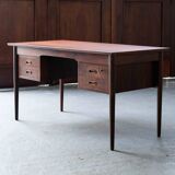 Writing desk designed by Arne Vodder