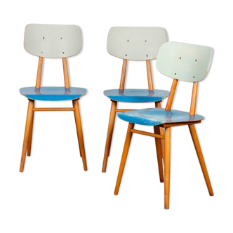 Suite of 3 vintage wooden chairs produced by Ton, 1960