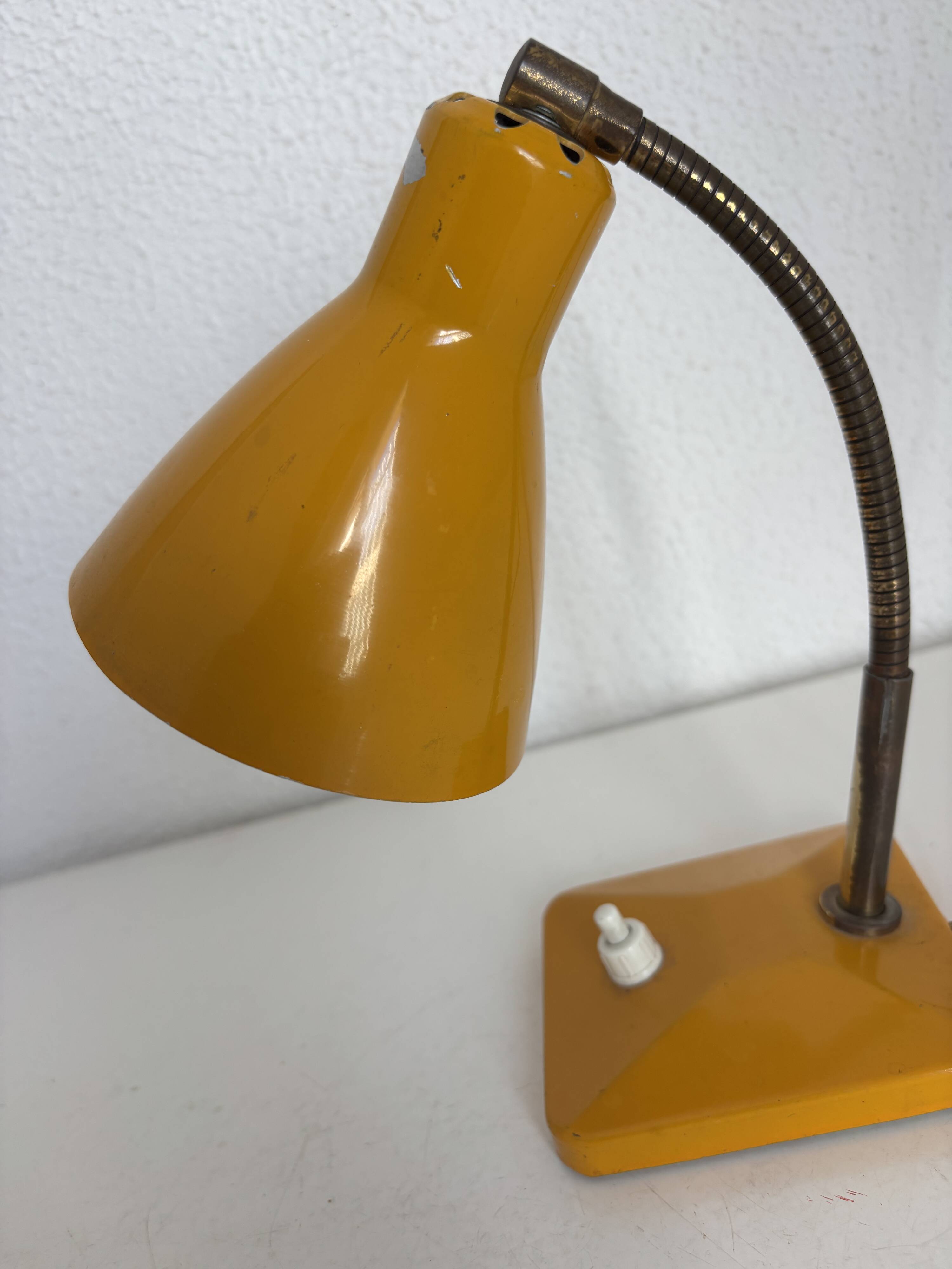 Vintage 1950 bedside lamp for children's desk gum-gutta - 21 cm