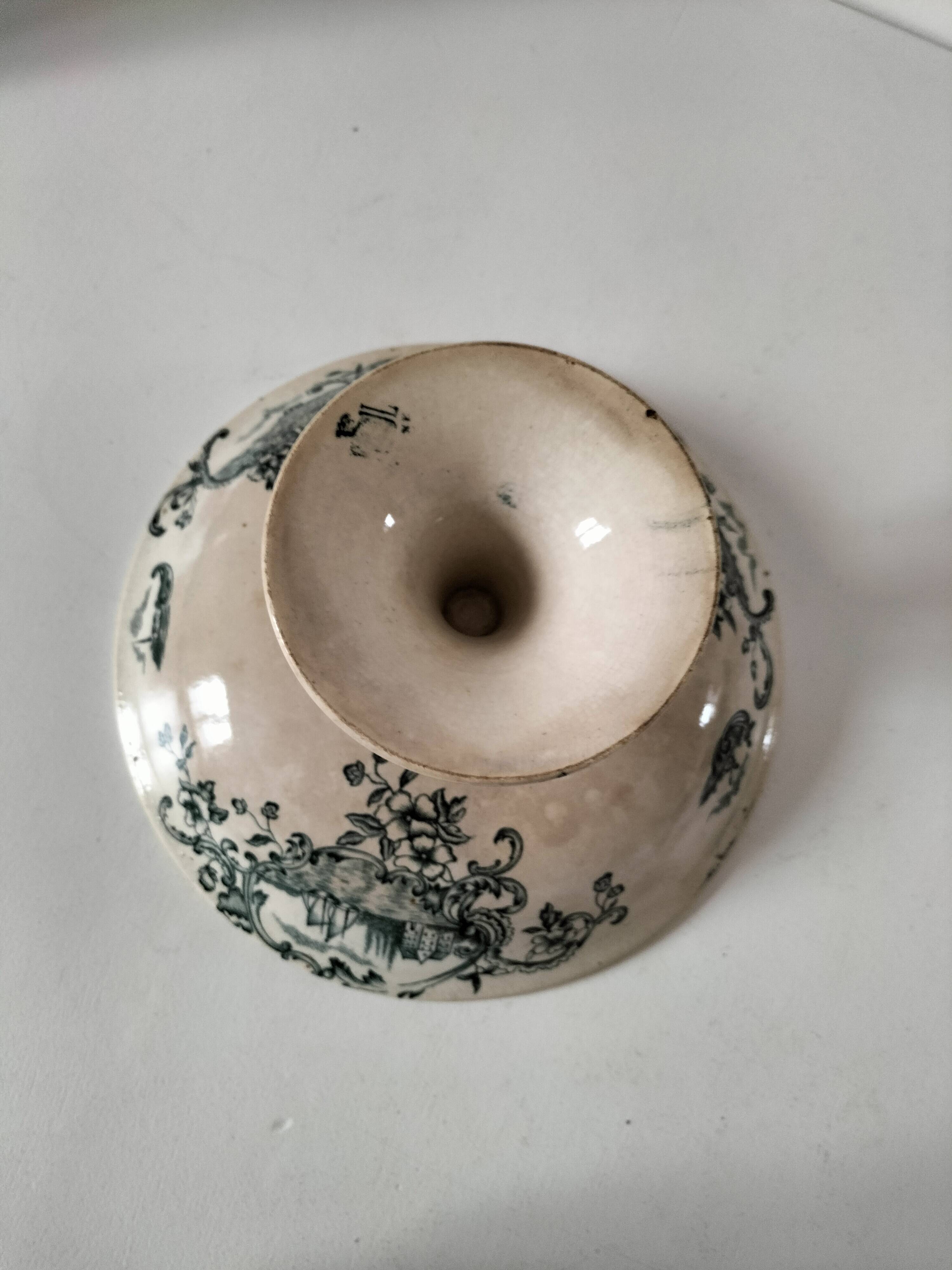 Fine earthenware bowl on a pedestal base – Grigny factory, circa 1830–1860