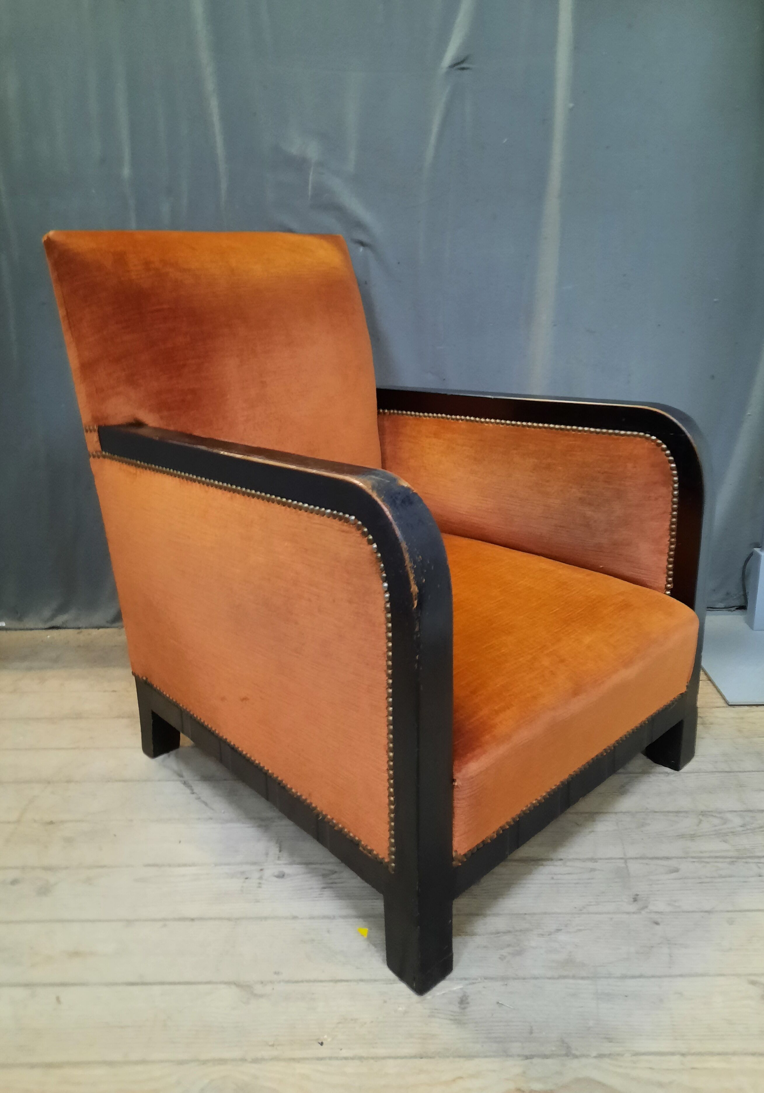 Fauteuil club bois et velour