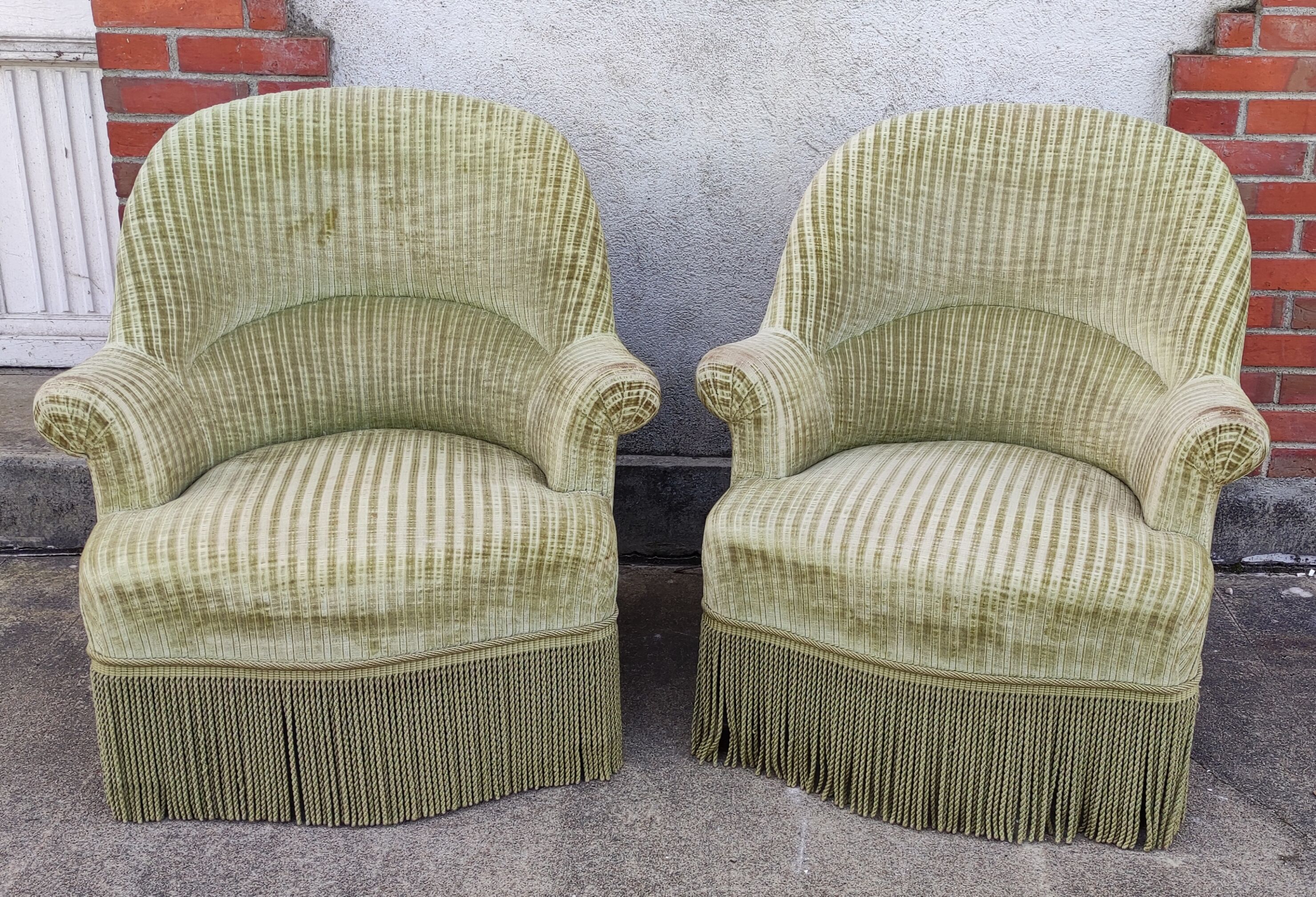 Pair of toad armchairs