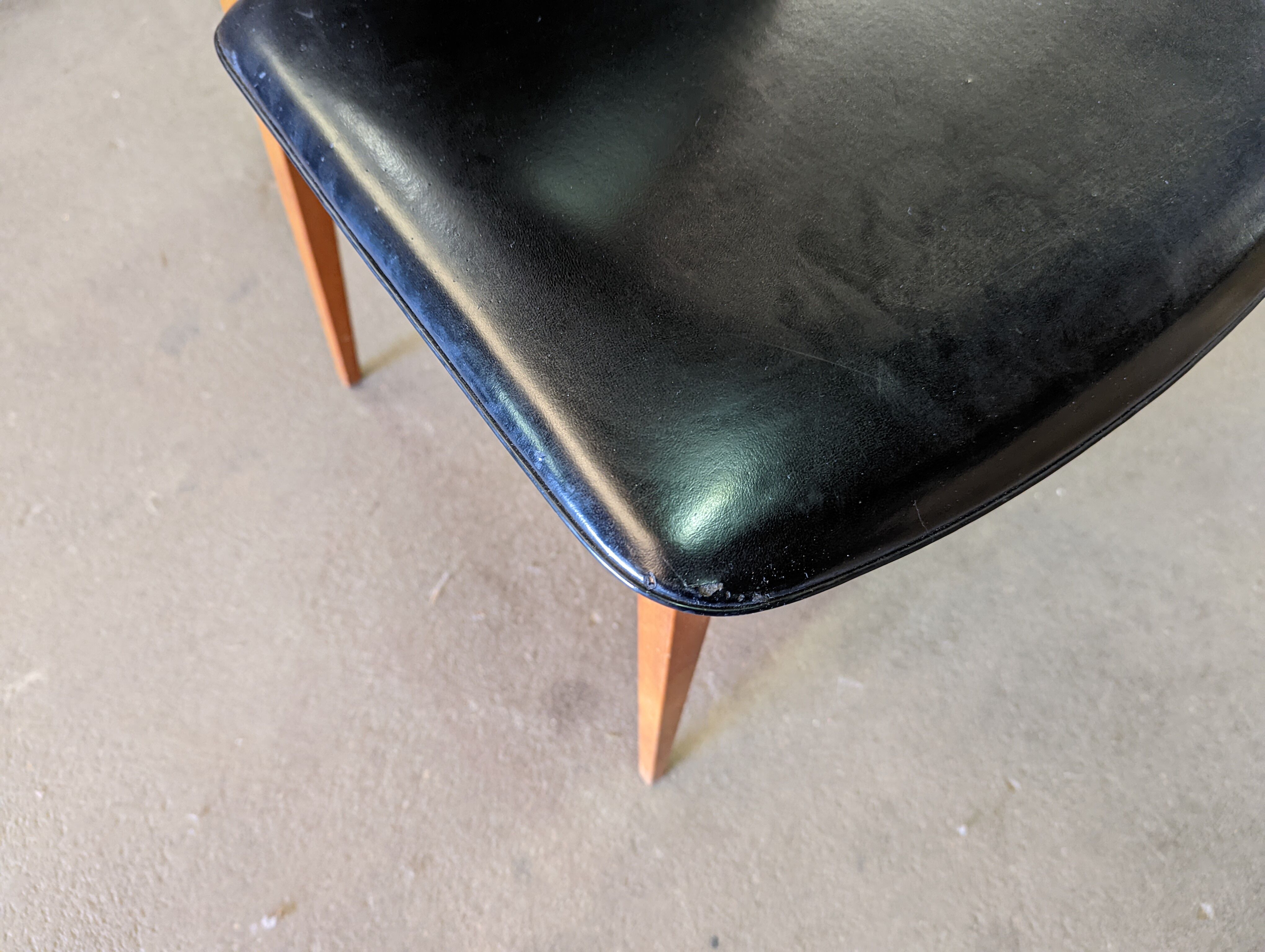 Ensemble de 4 chaises scandinaves