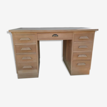 Ancien bureau de maitre