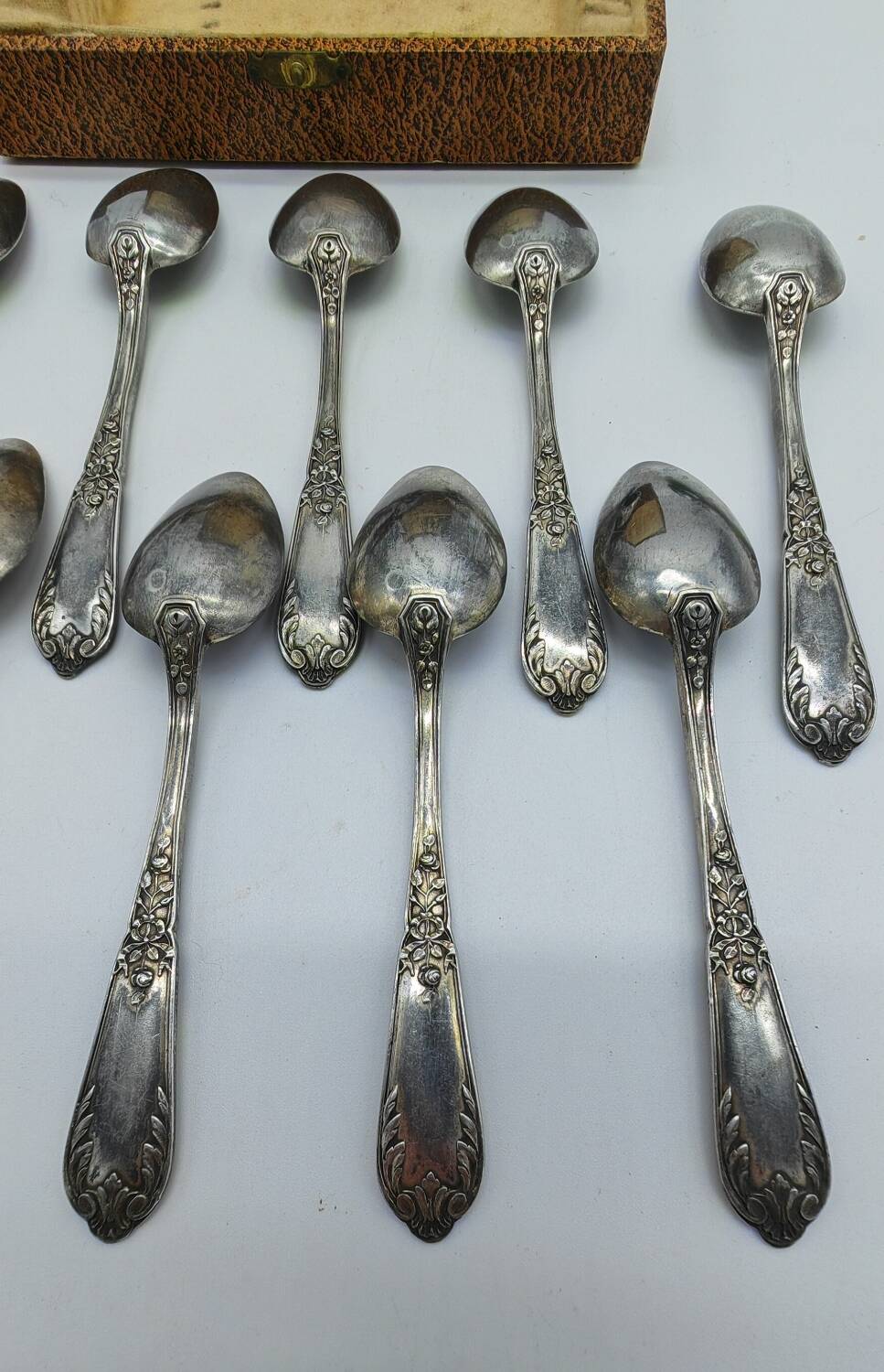 Set of 12 small spoons in silver metal, rocaille style