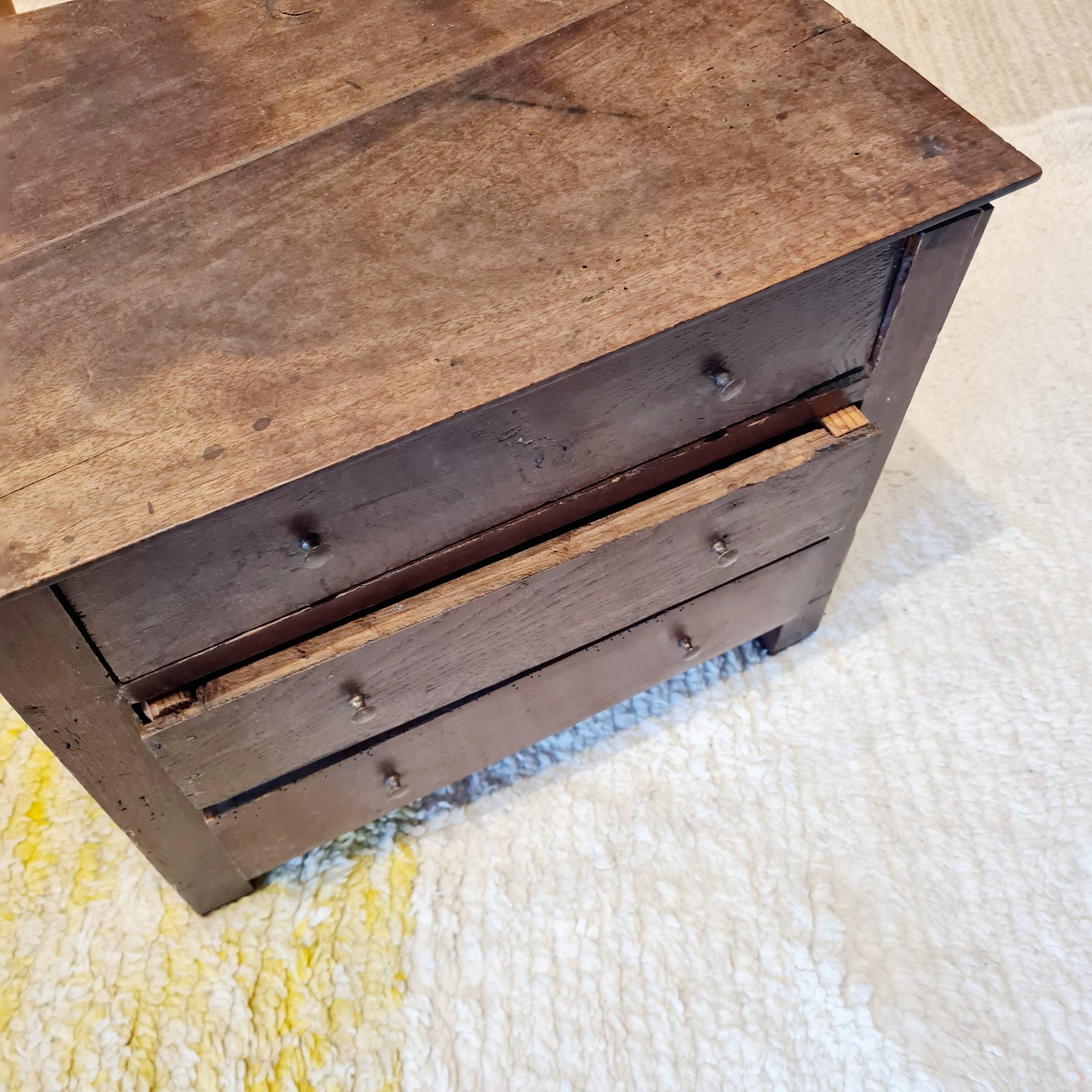 Small antique wooden workshop cabinet with 3 drawers