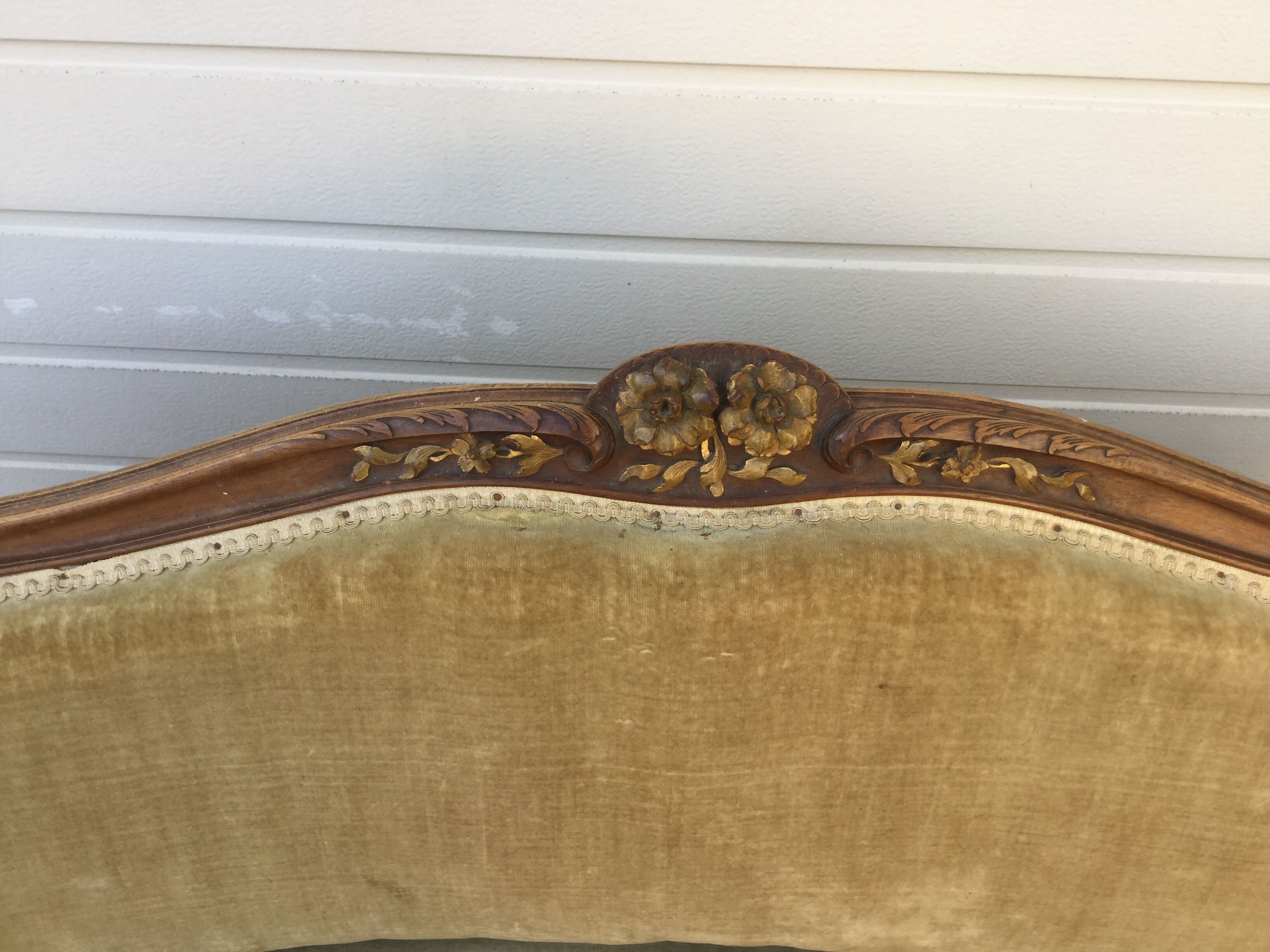Sofa basket