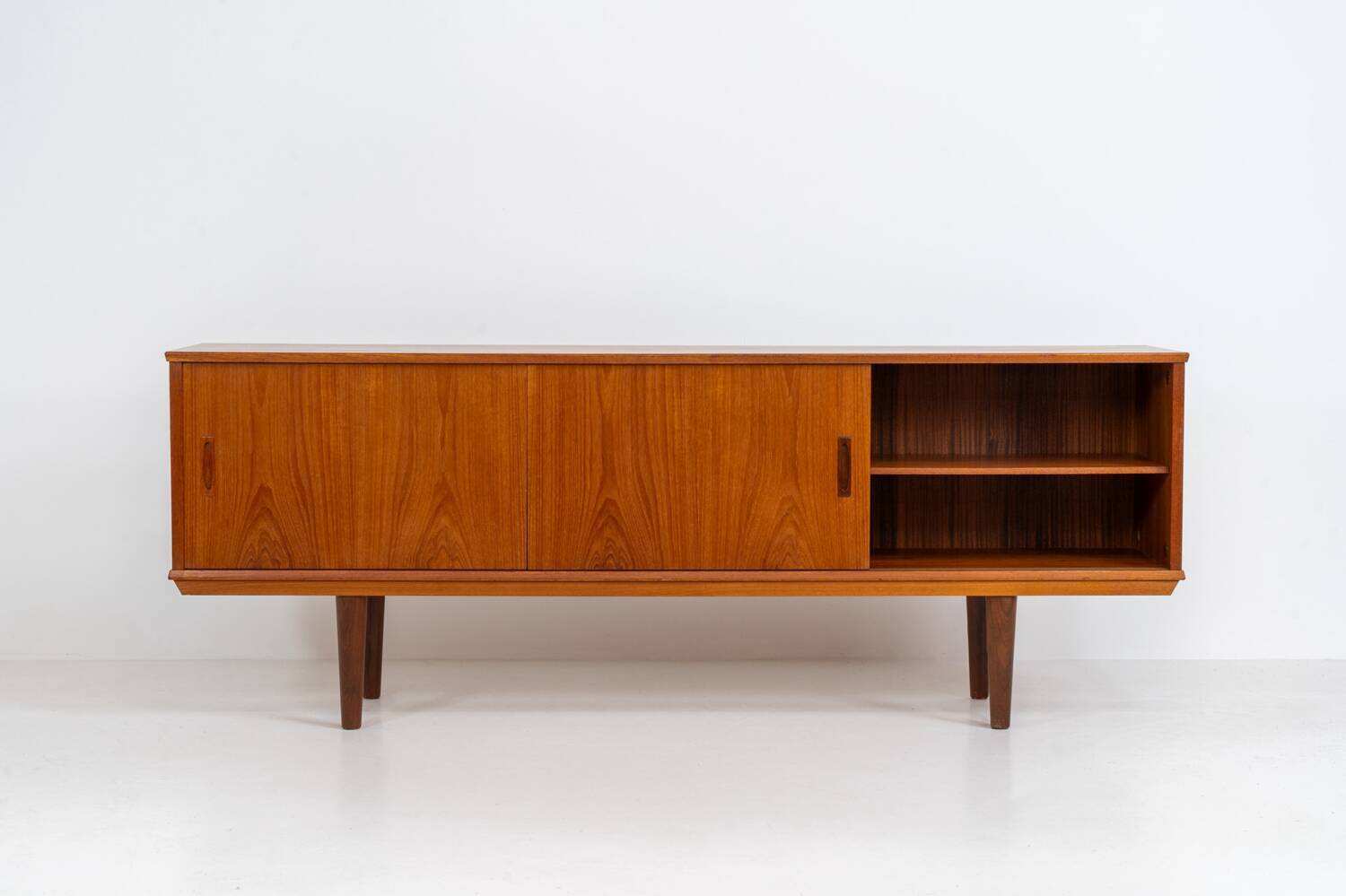 Teak Dinish sideboard, 1960s