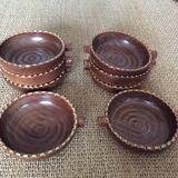 8 dishes in glazed terracotta