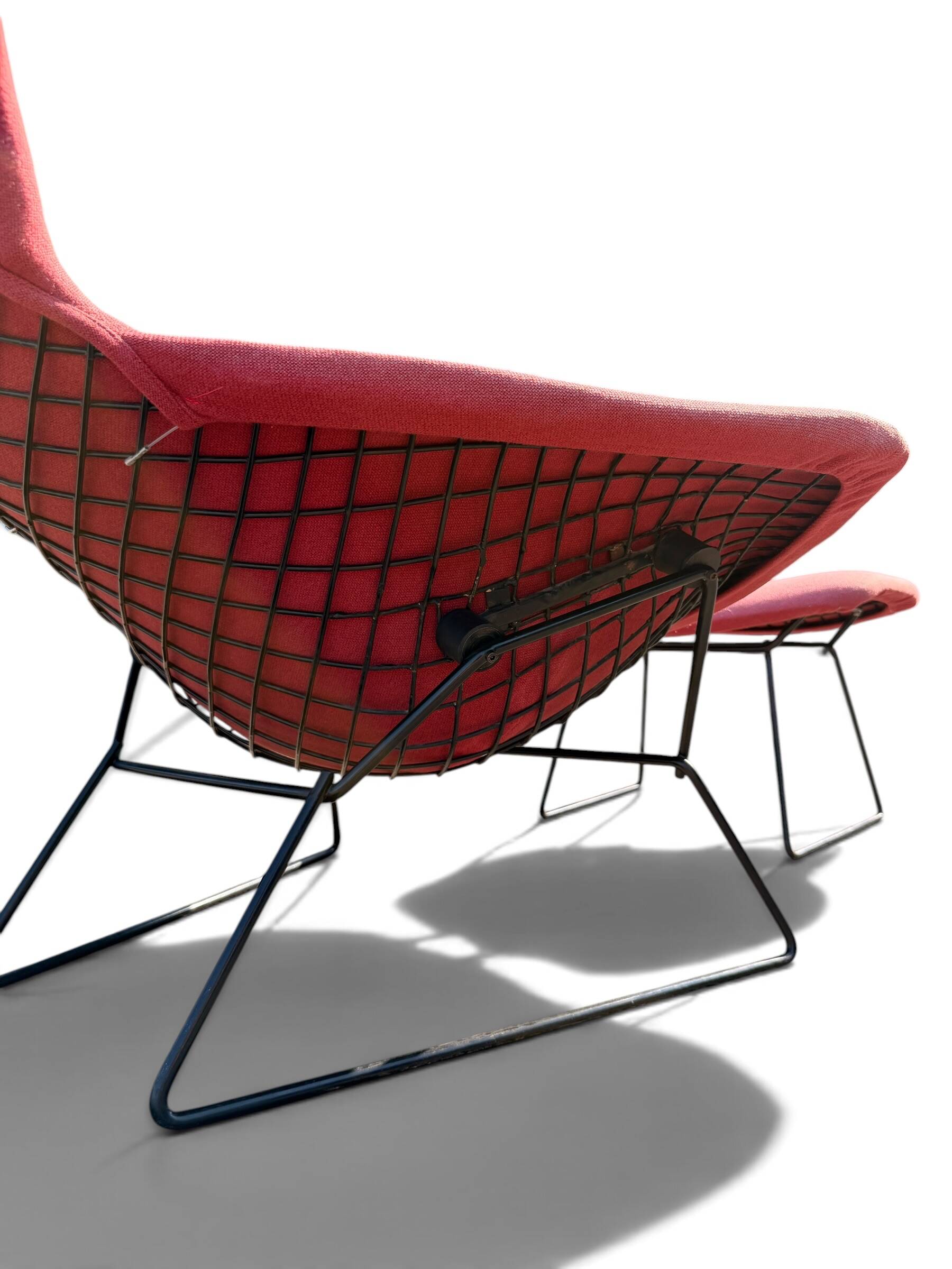Bird Chair & Ottoman Harry Bertoia for Knoll - Black Mesh & Red Fabric
