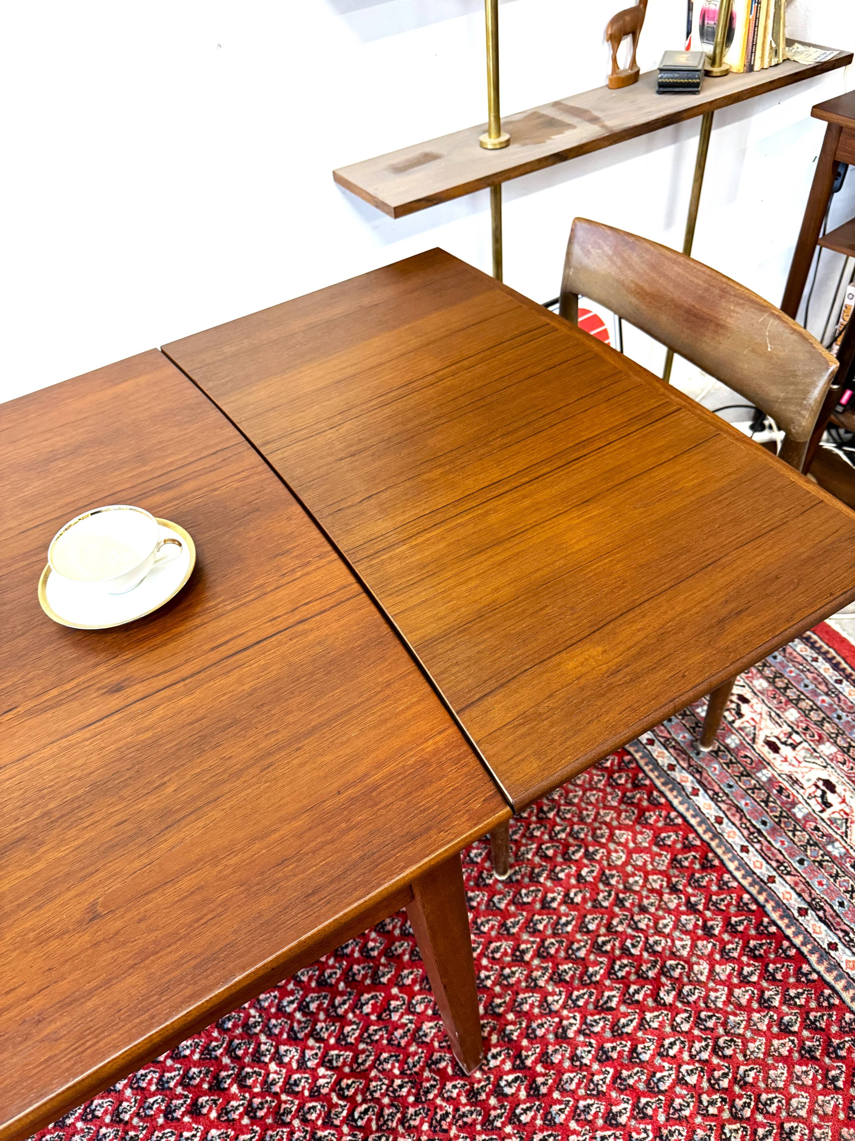 Extendable teak table, Denmark 60s/70s, vintage, mid 20th century