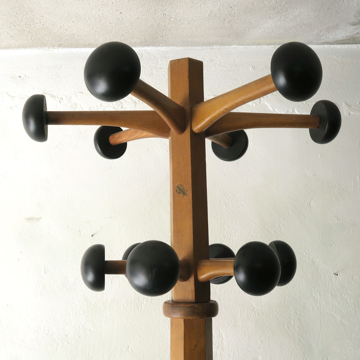 Stella coat rack