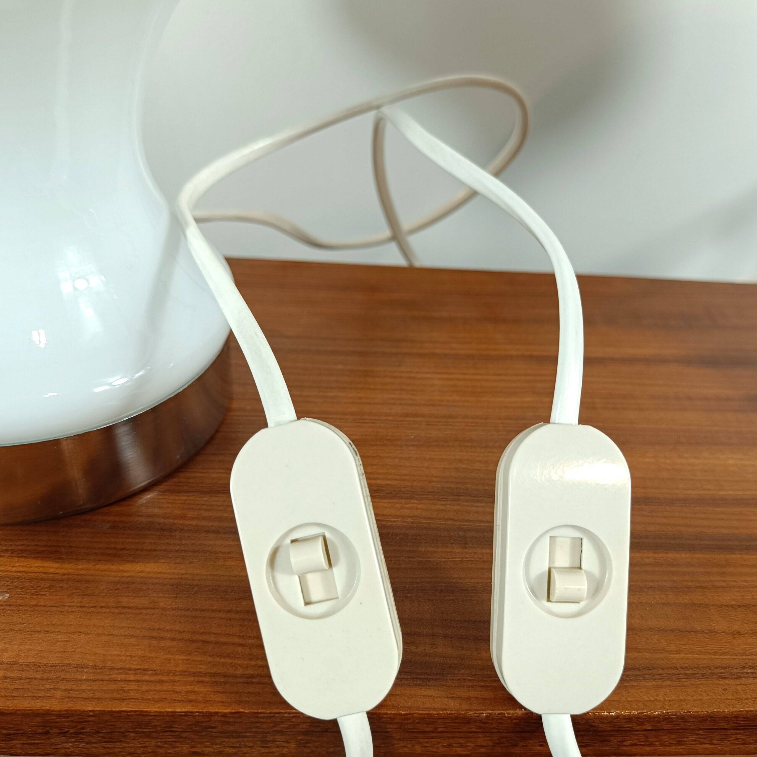 Set of 2 mushroom table lamps in opaline glass