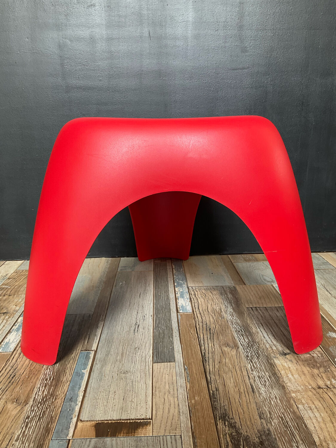 Stool elephant design Sori Yanagi for Vitra