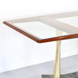 Table à manger italienne du milieu du siècle en acajou, laiton et marbre. Fr