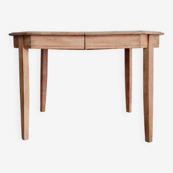 Table en bois brut