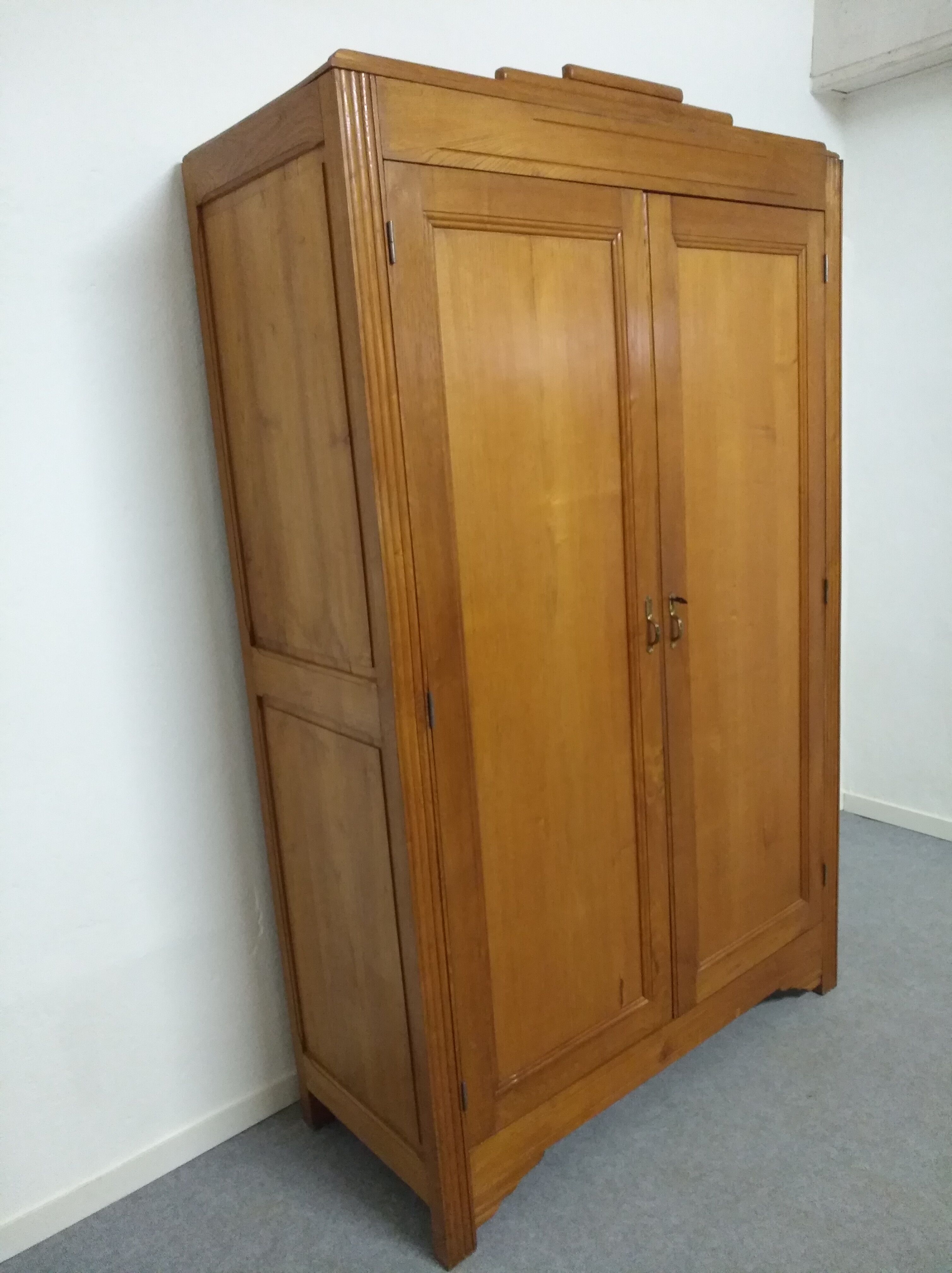 1940 art deco parisian wardrobe