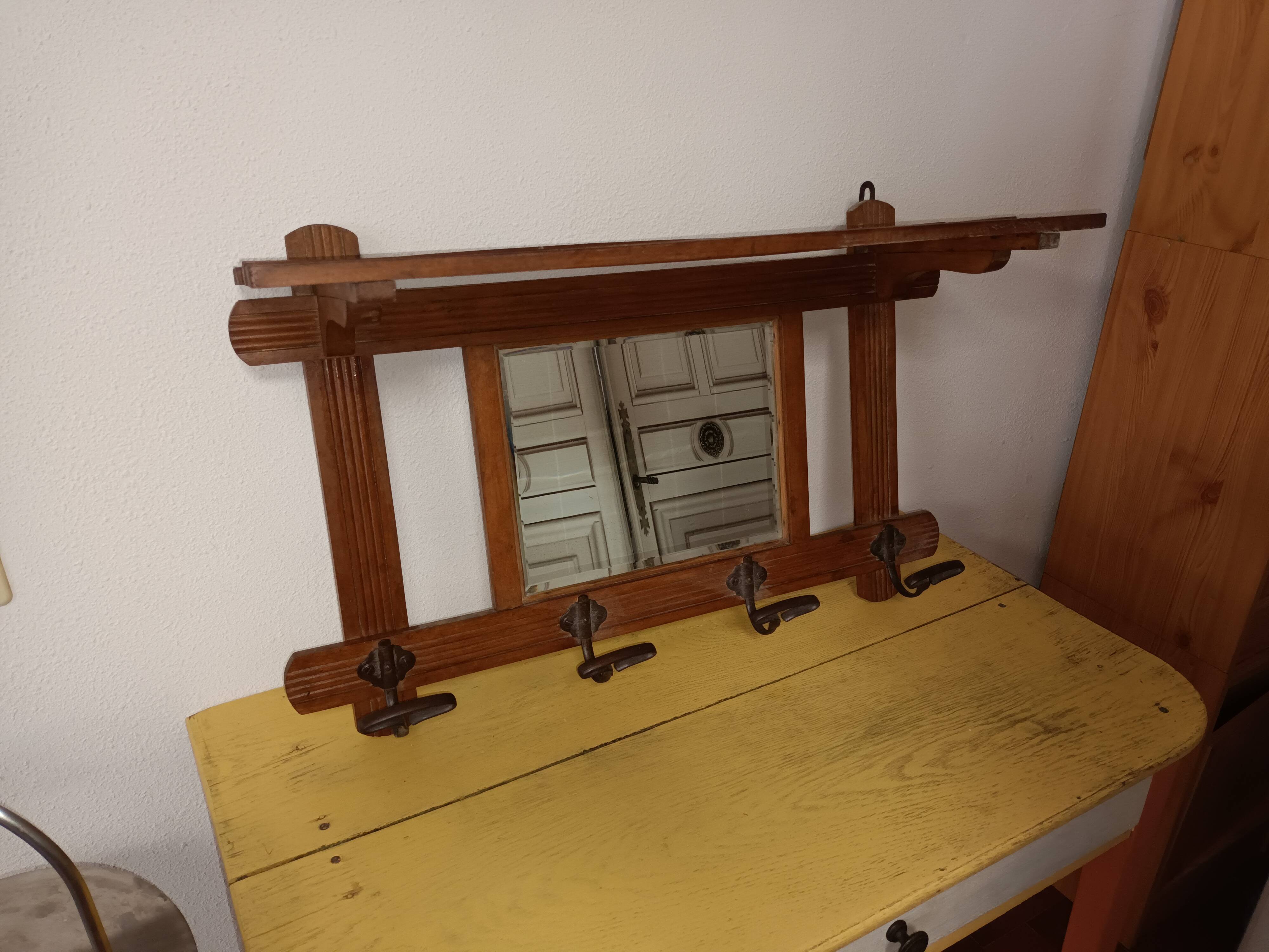 Wall coat rack with mirror