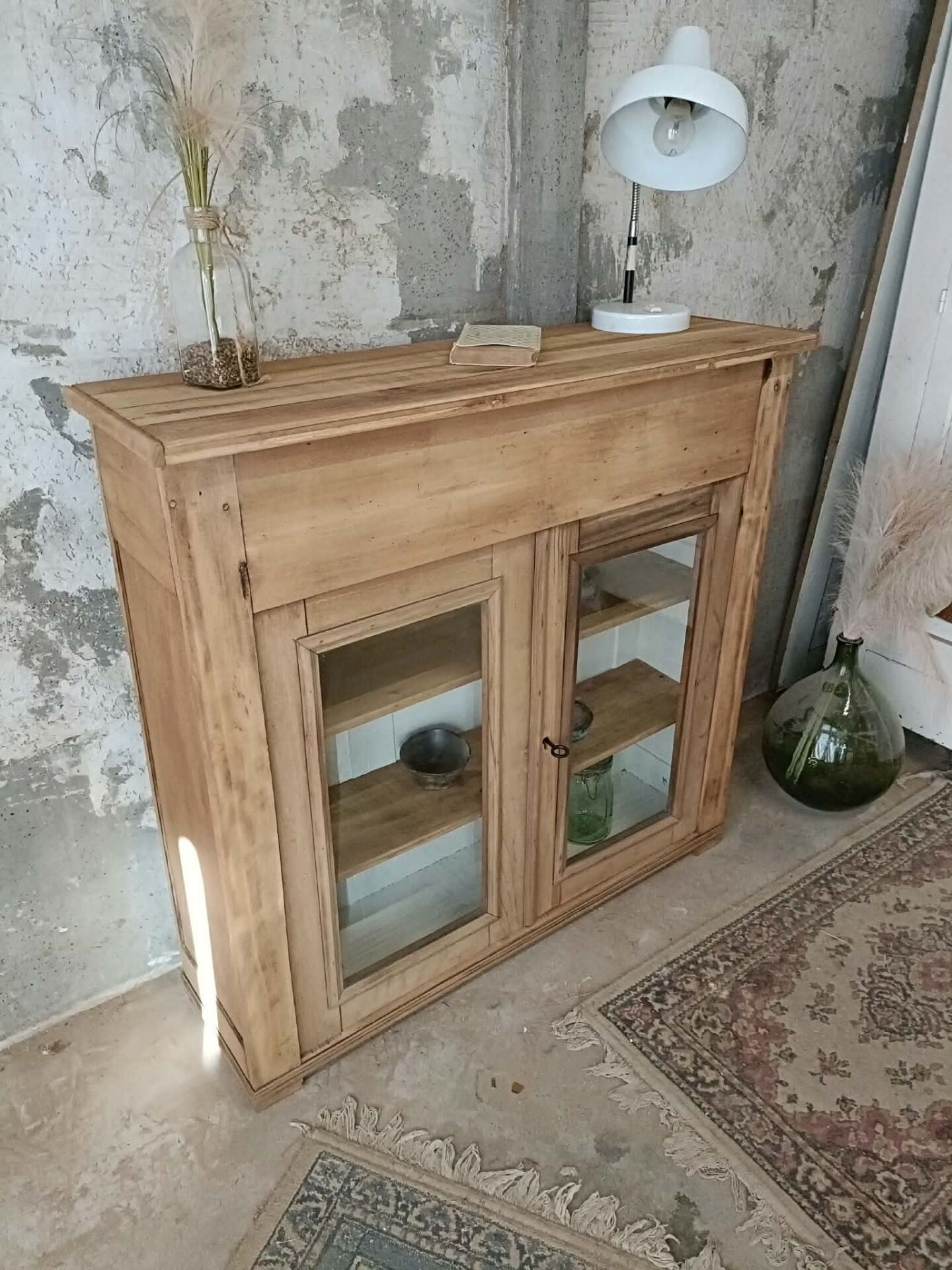 Display cabinet