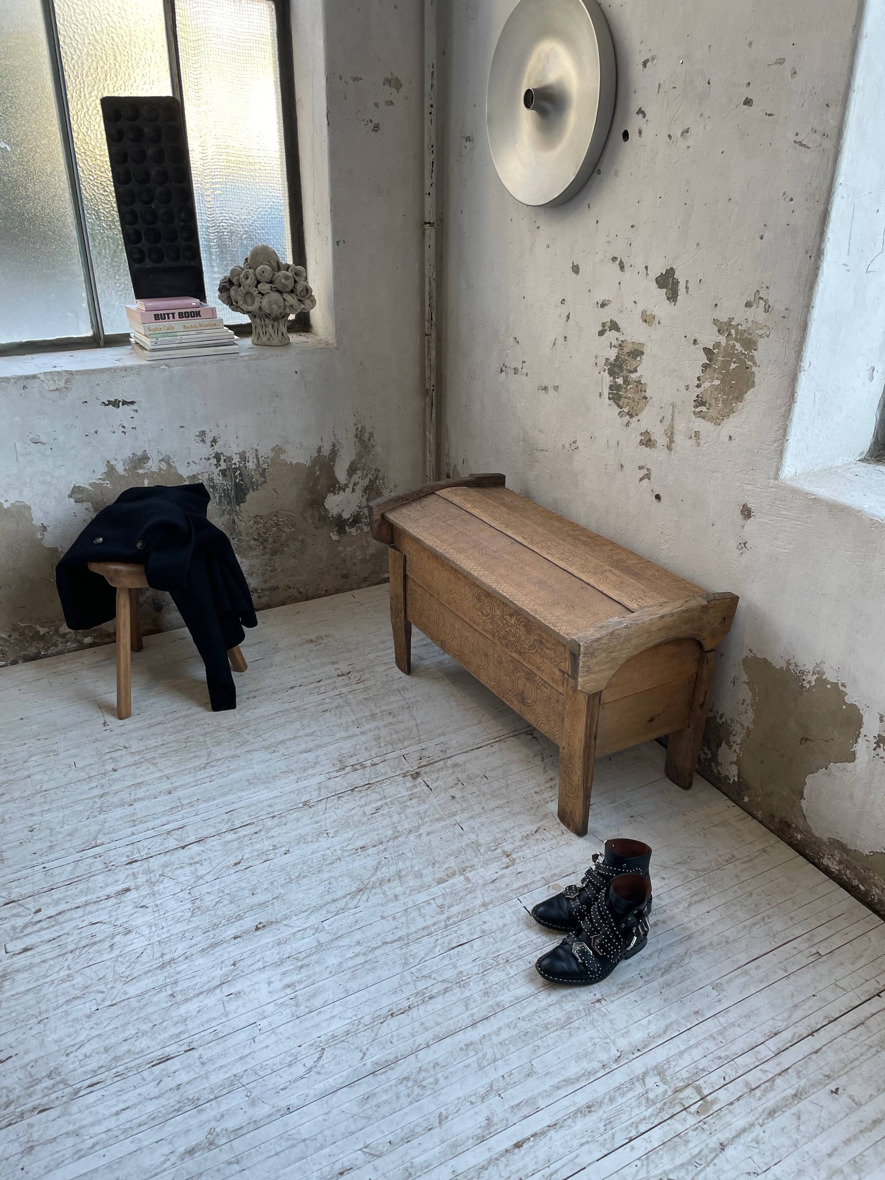 Shepherd's chest Vosges 1900 popular art