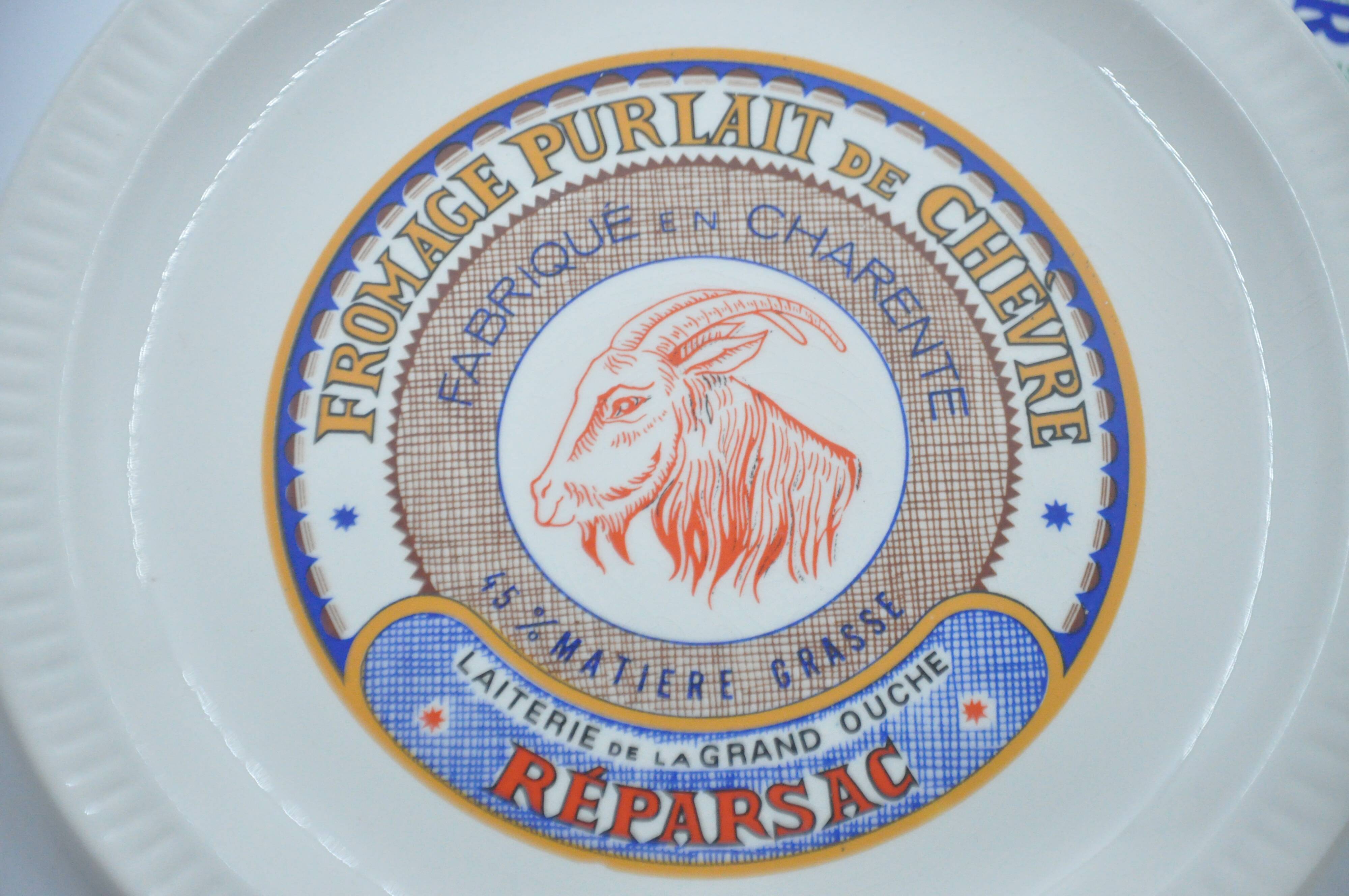Old service 7 cheese plates brand saint amand art table collection