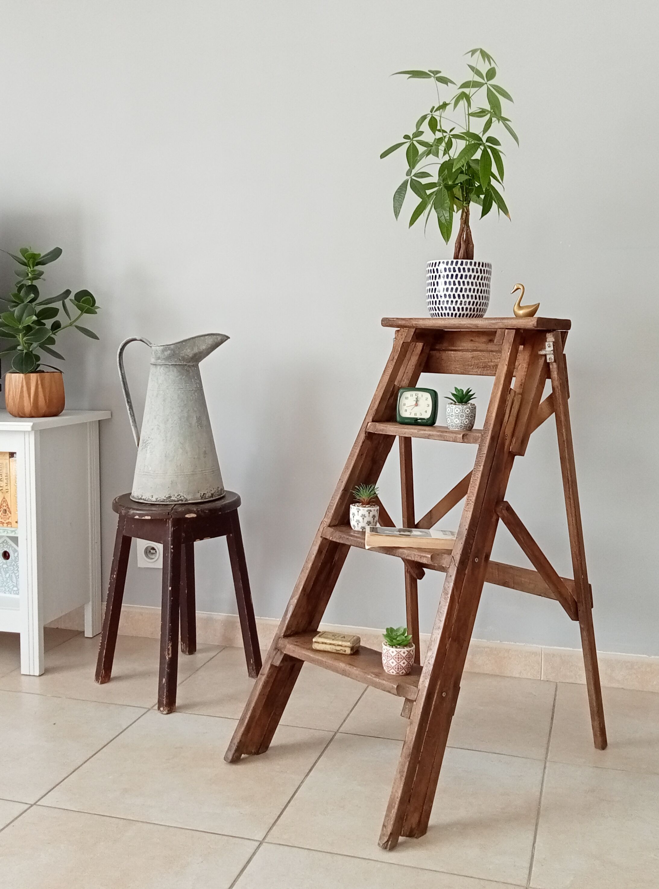 Wooden workshop stepladder 50s
