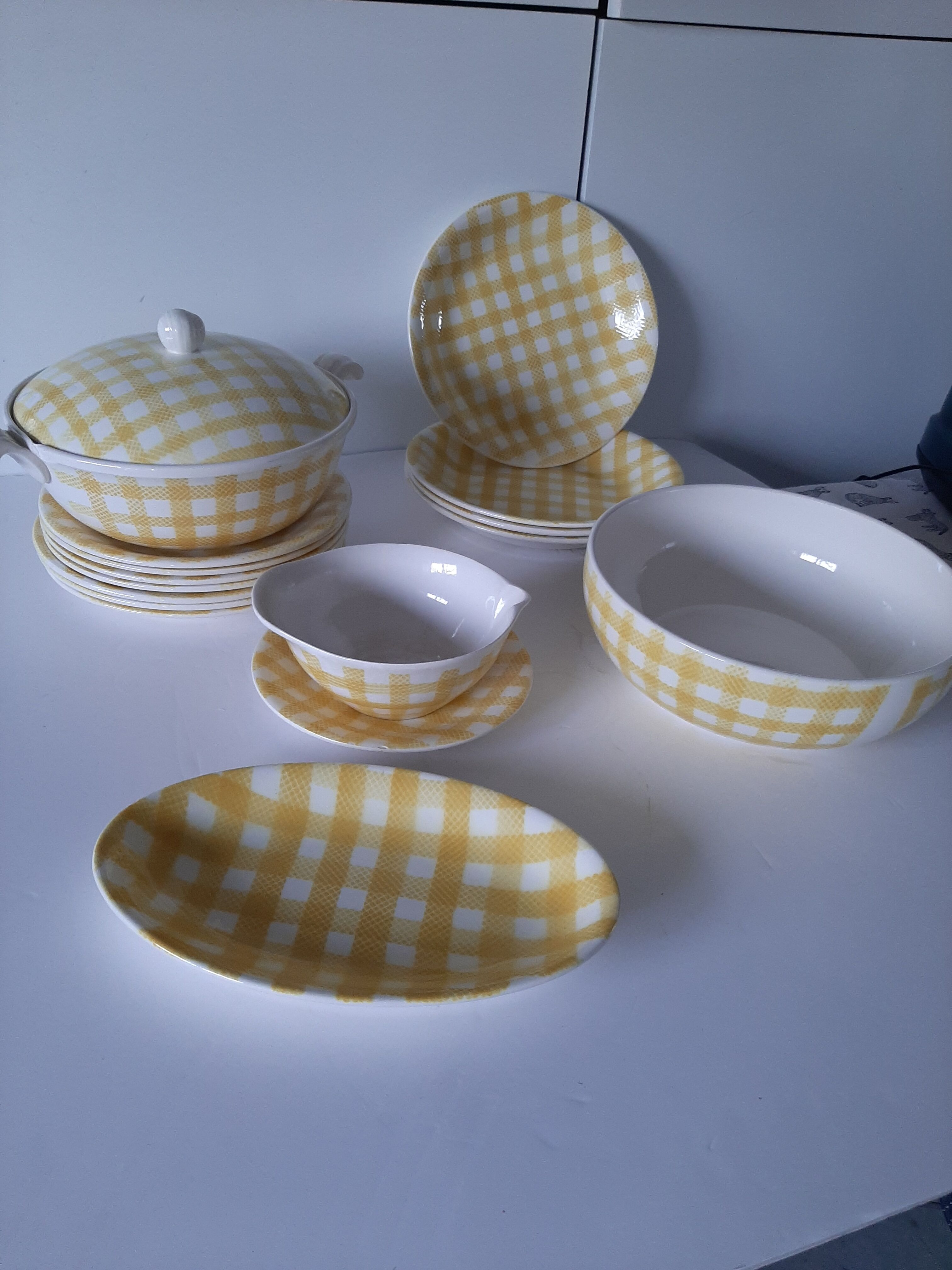 Service Faïencerie de Salins model 'Saint Raphael'