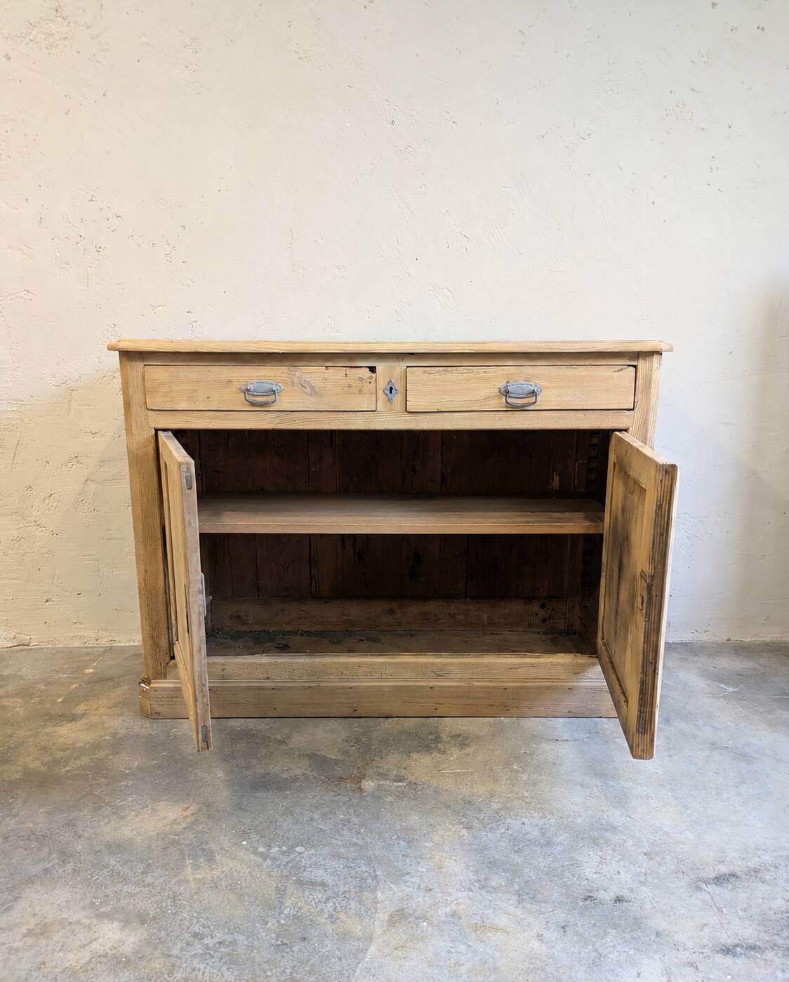 Buffet ancien bois brut
