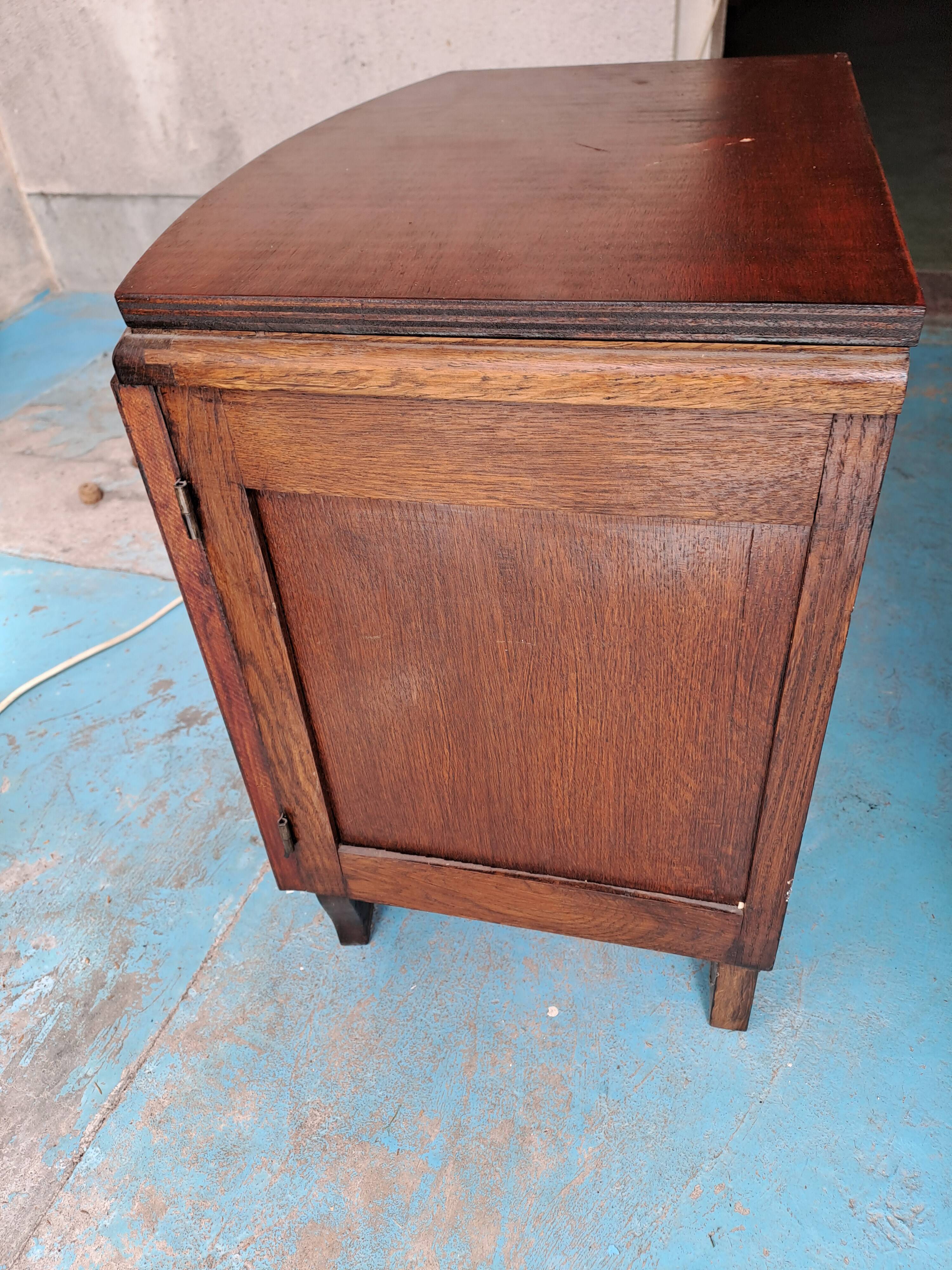 2-section nightstand
