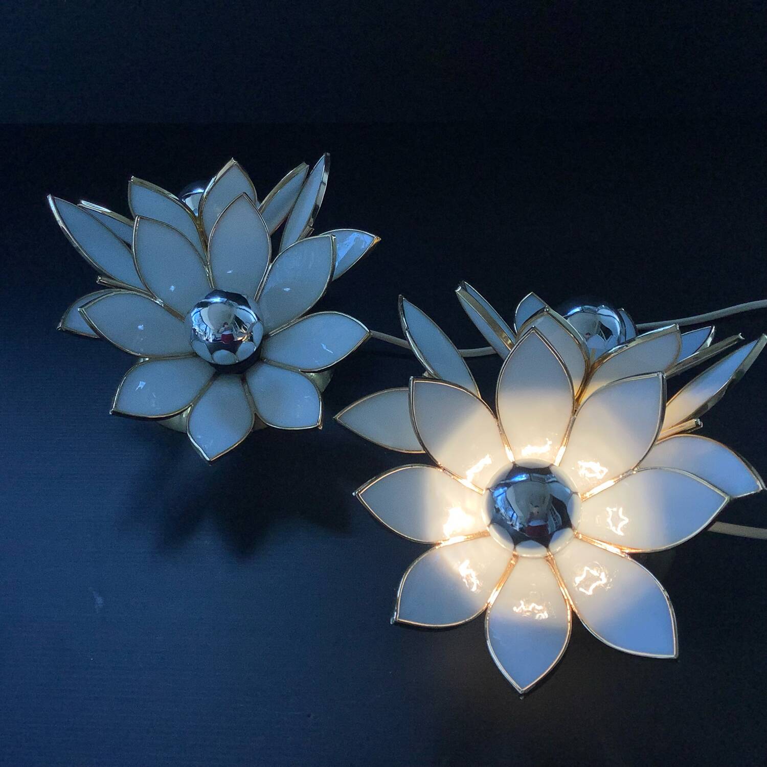 Pair of Hollywood Regency flower sconces in white glass and brass. Italy