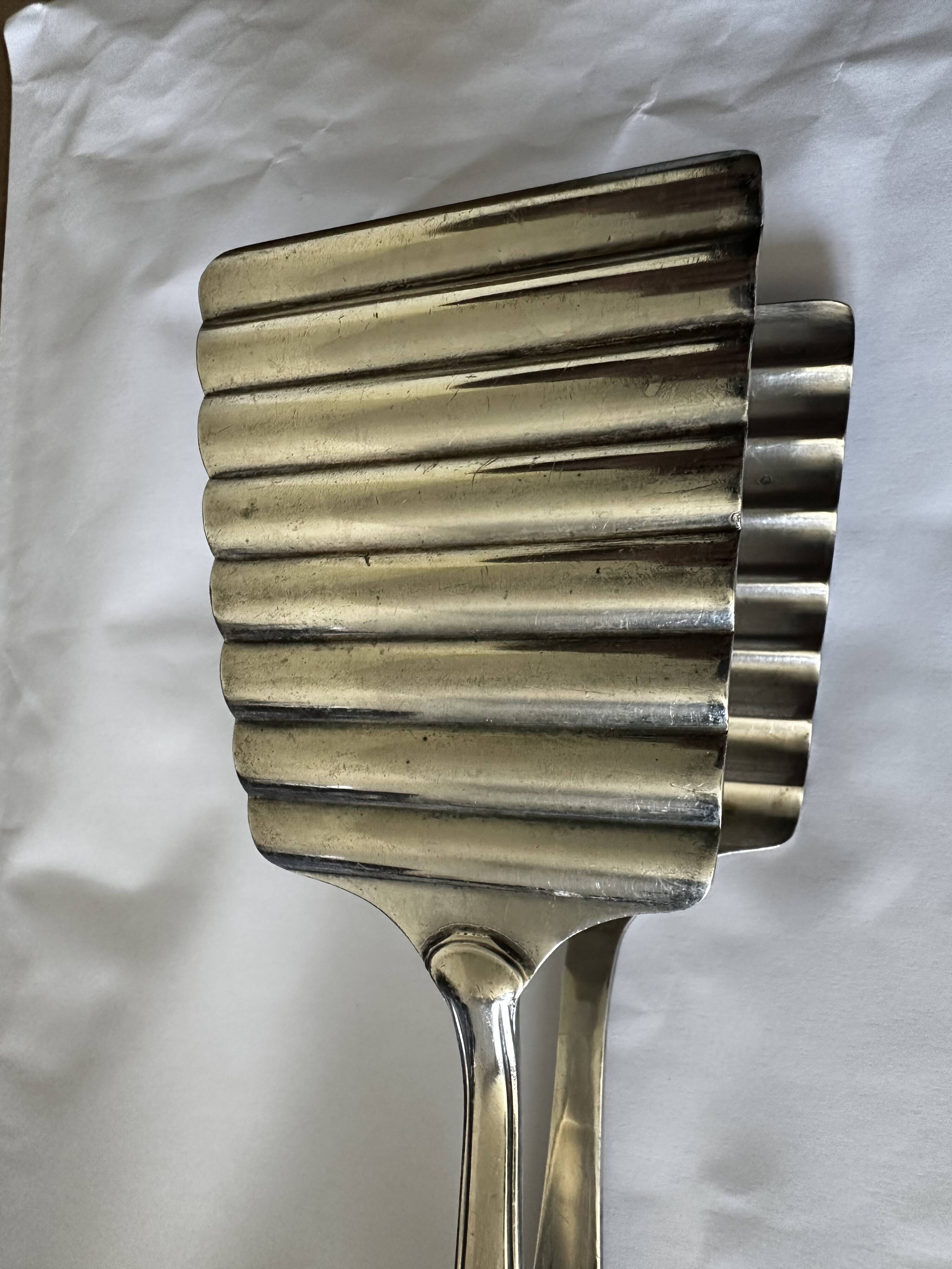Silver asparagus tongs, 1930