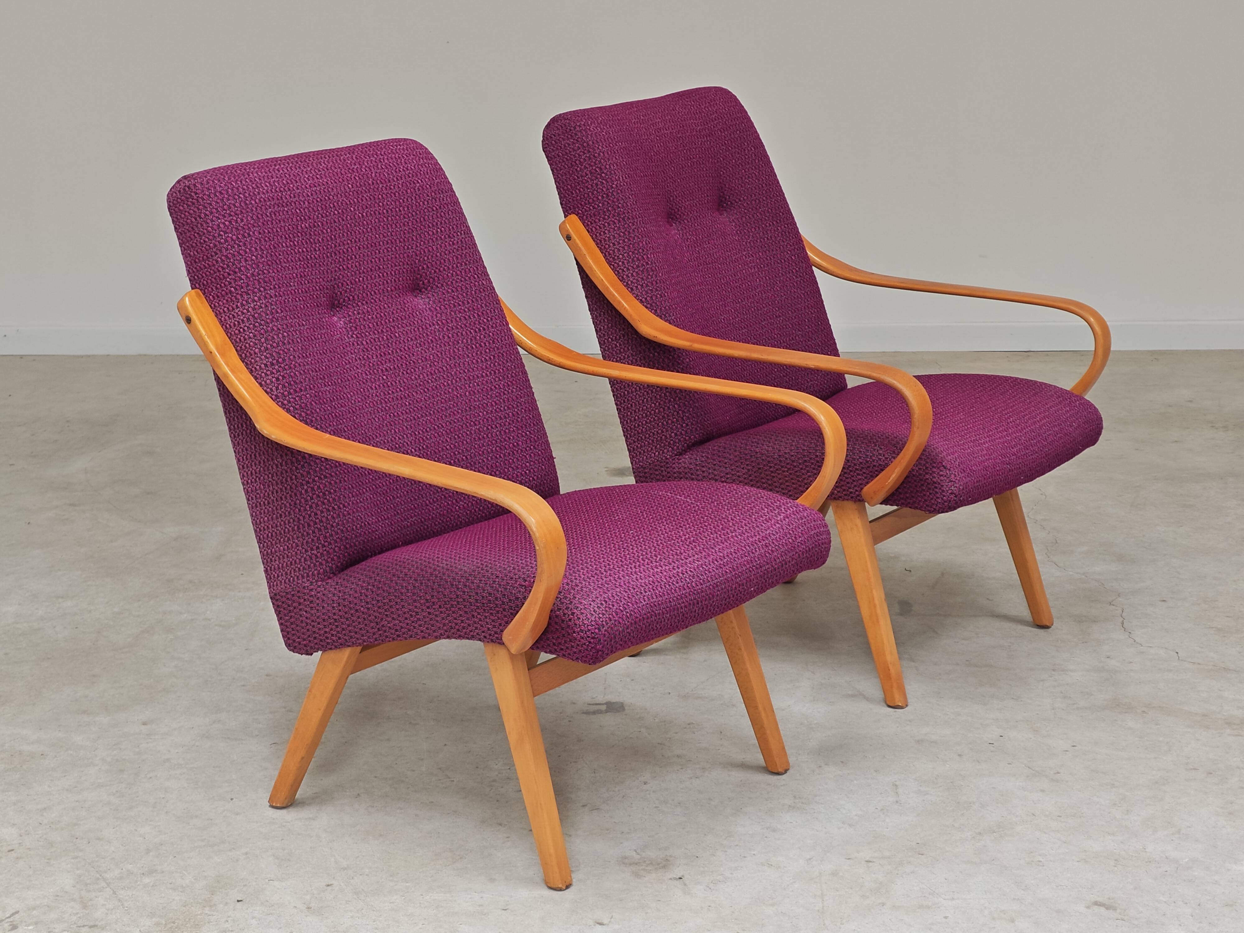 Pair of 6953 purple armchairs by Jaroslav Smidek for TON (Thonet)