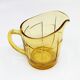 Petit pichet en verre jaune ambré de style art déco
