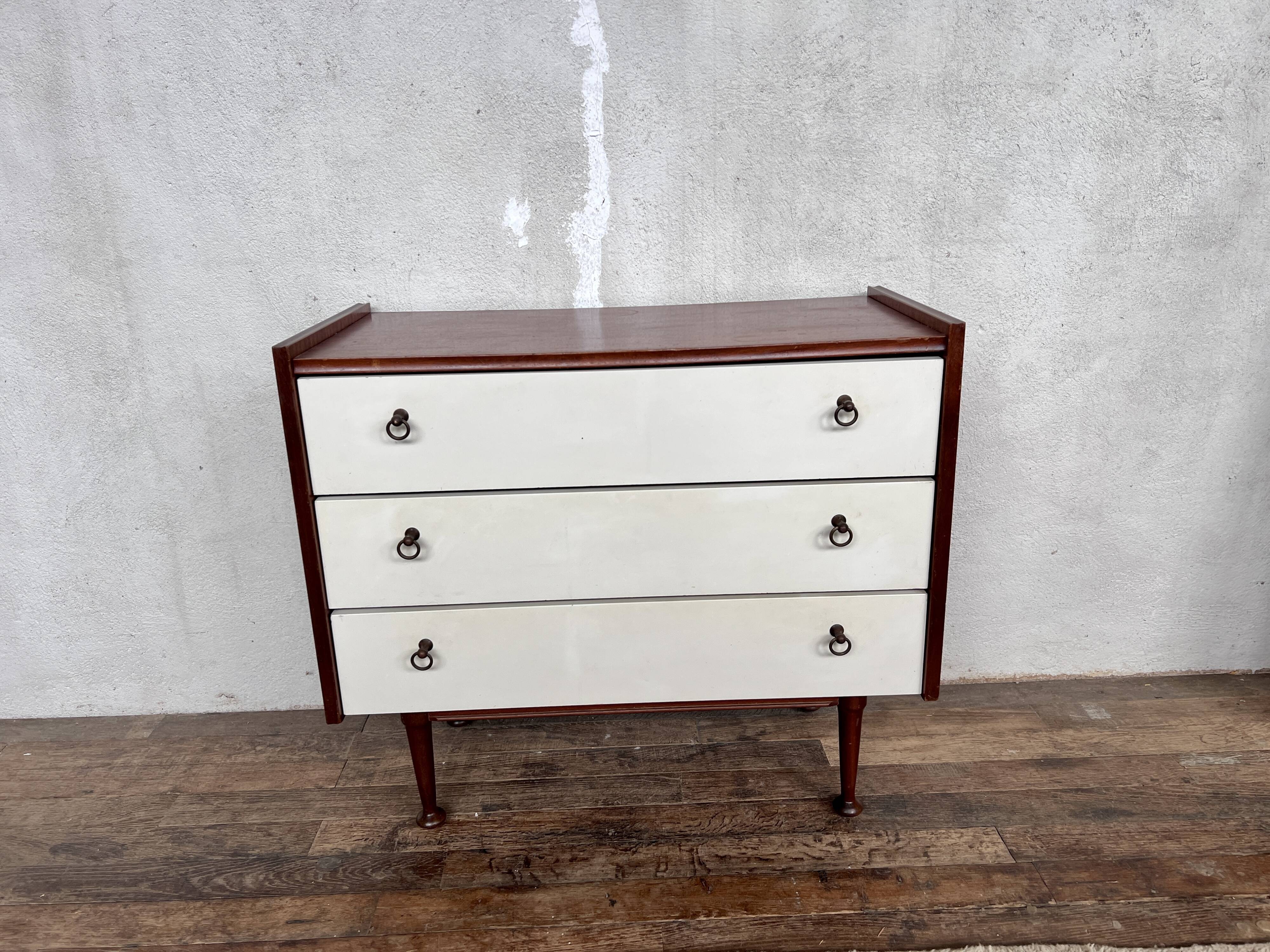 Commode en teck et tiroirs formica blanc - 1960