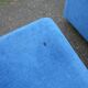 Canapé modulable composé de 5 chauffeuses en velours bleu, circa 1980