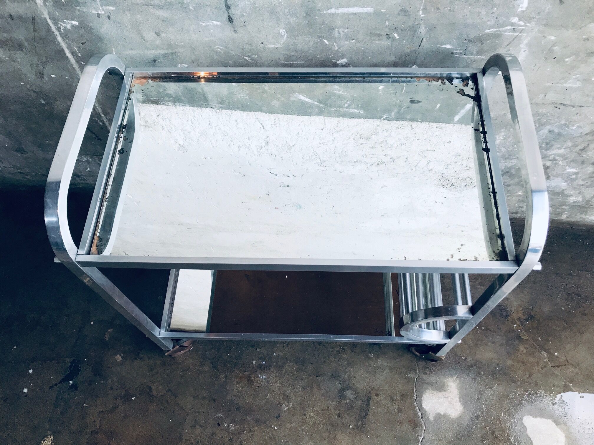 Desserte aluminium et miroirs