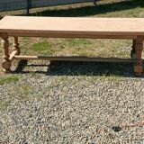Farm table