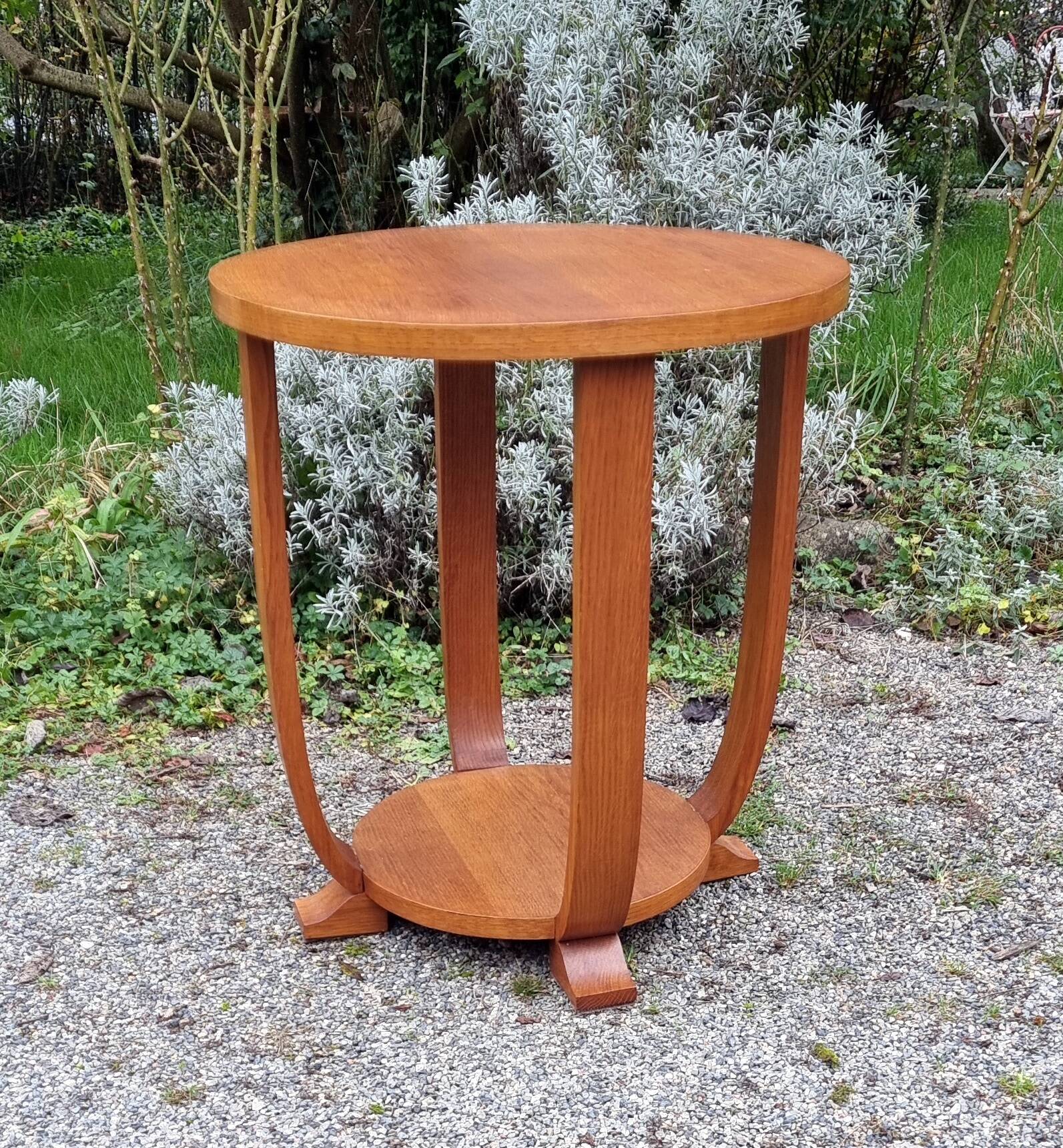 Art Deco pedestal table from the 30s/40s