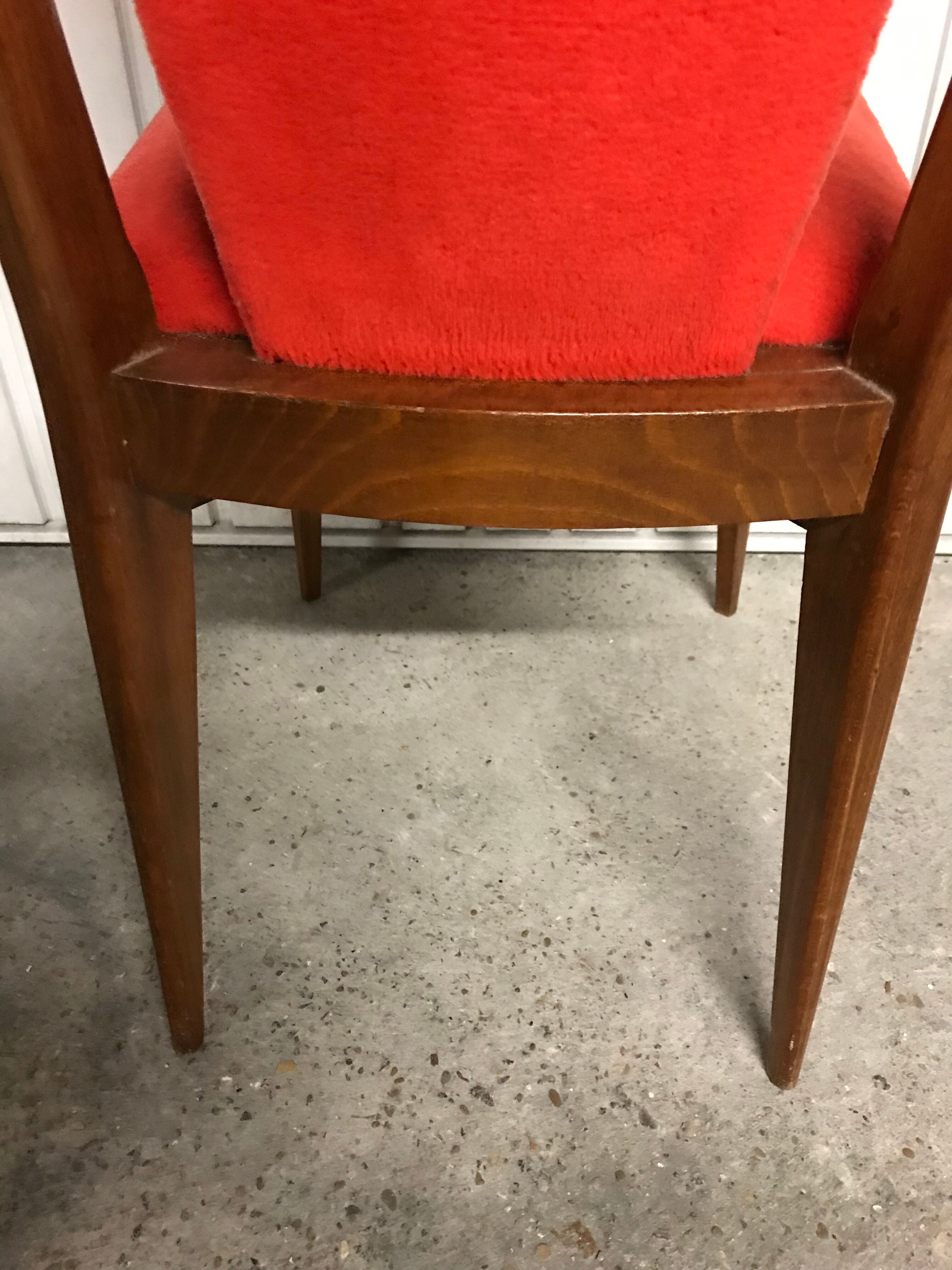 Suite de 6 chaises vintages scandinaves rouges