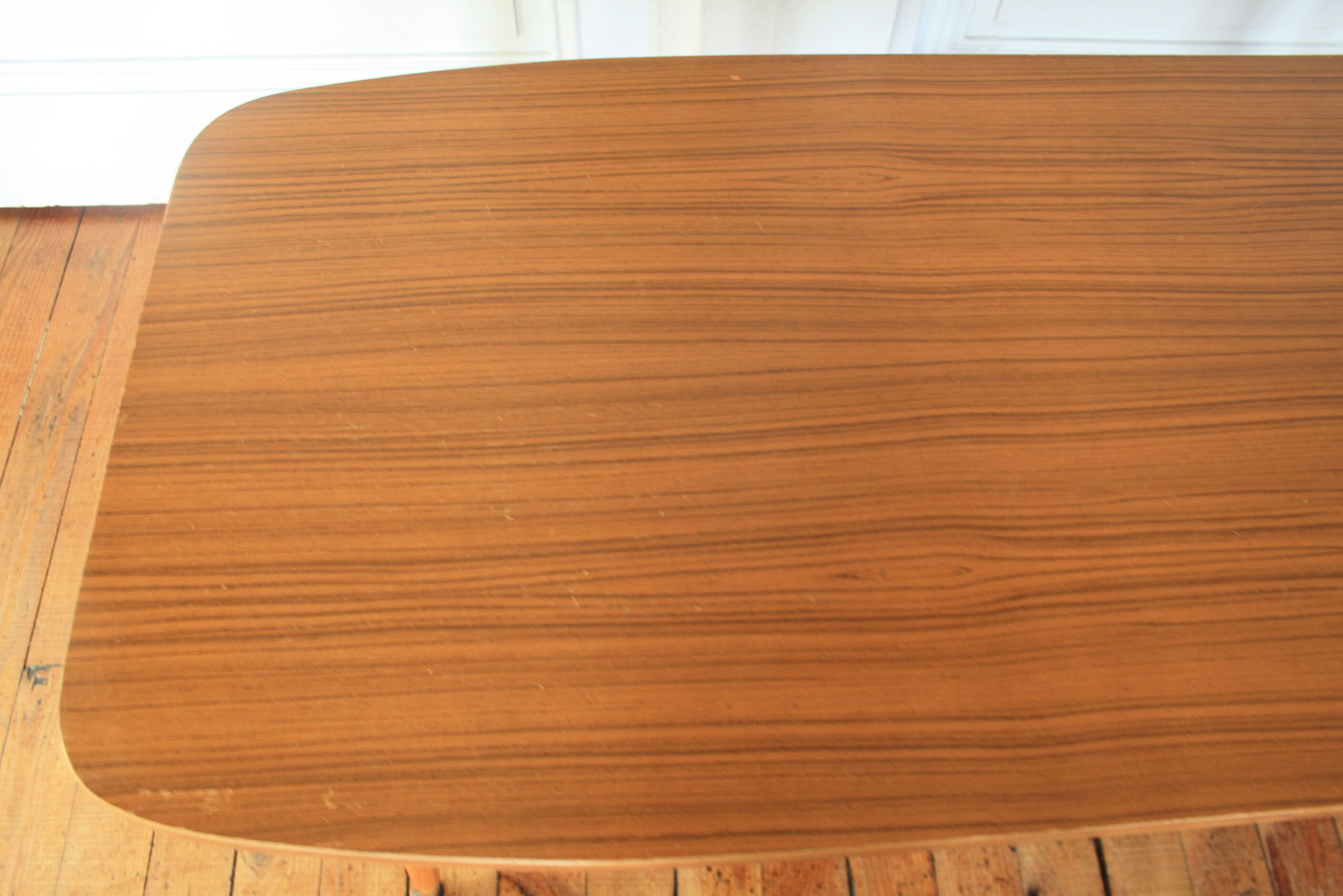 Coffee table wood compass feet