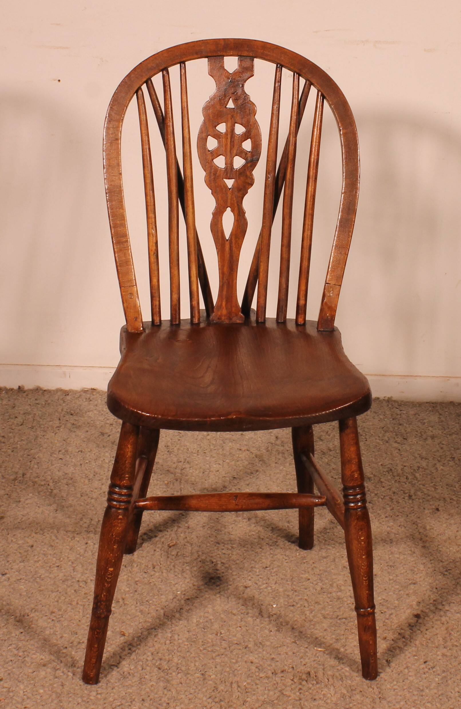 Set of 6 19th Century Windsor Wheelback Chairs