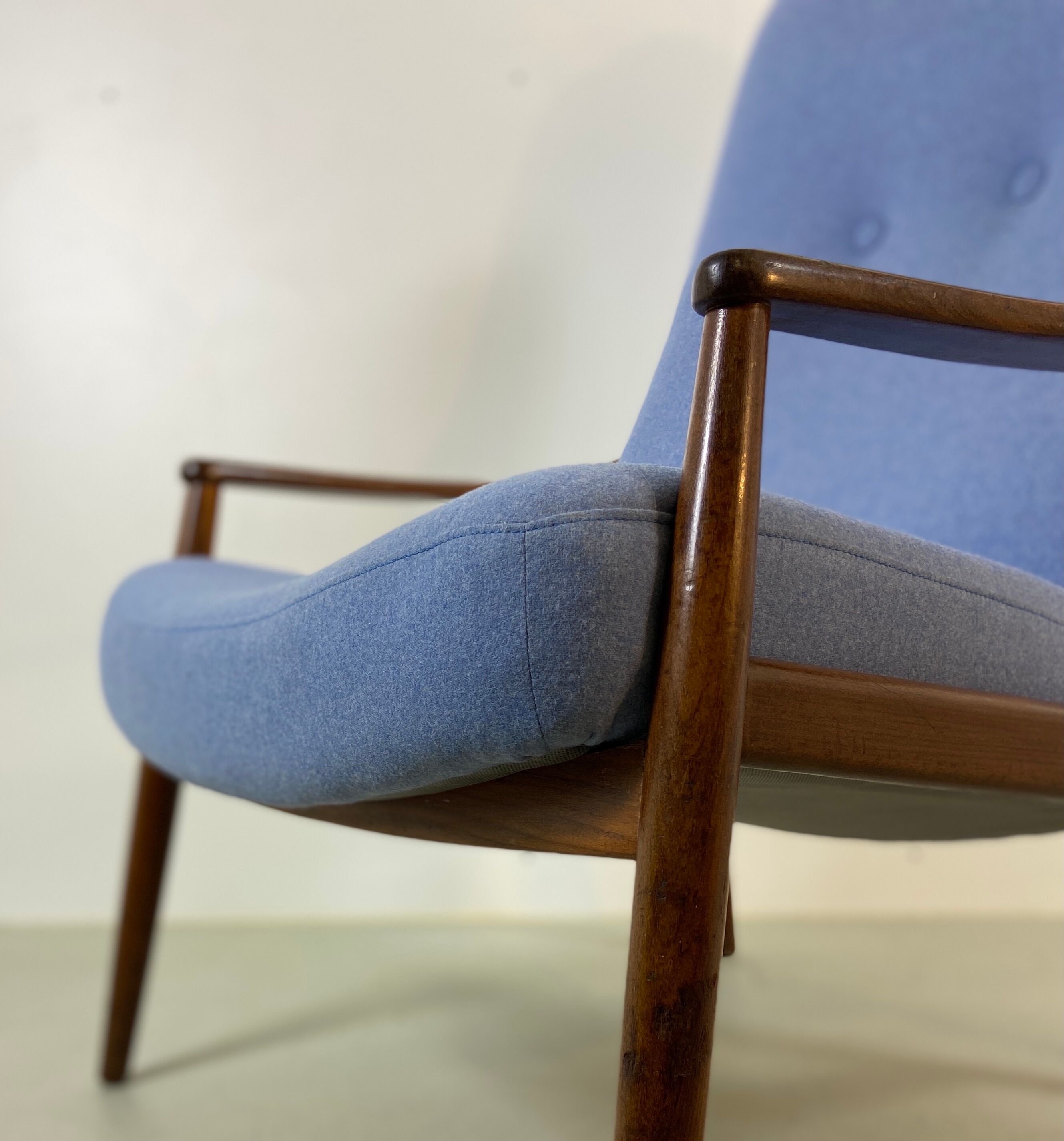 Lohmeyer easy chair