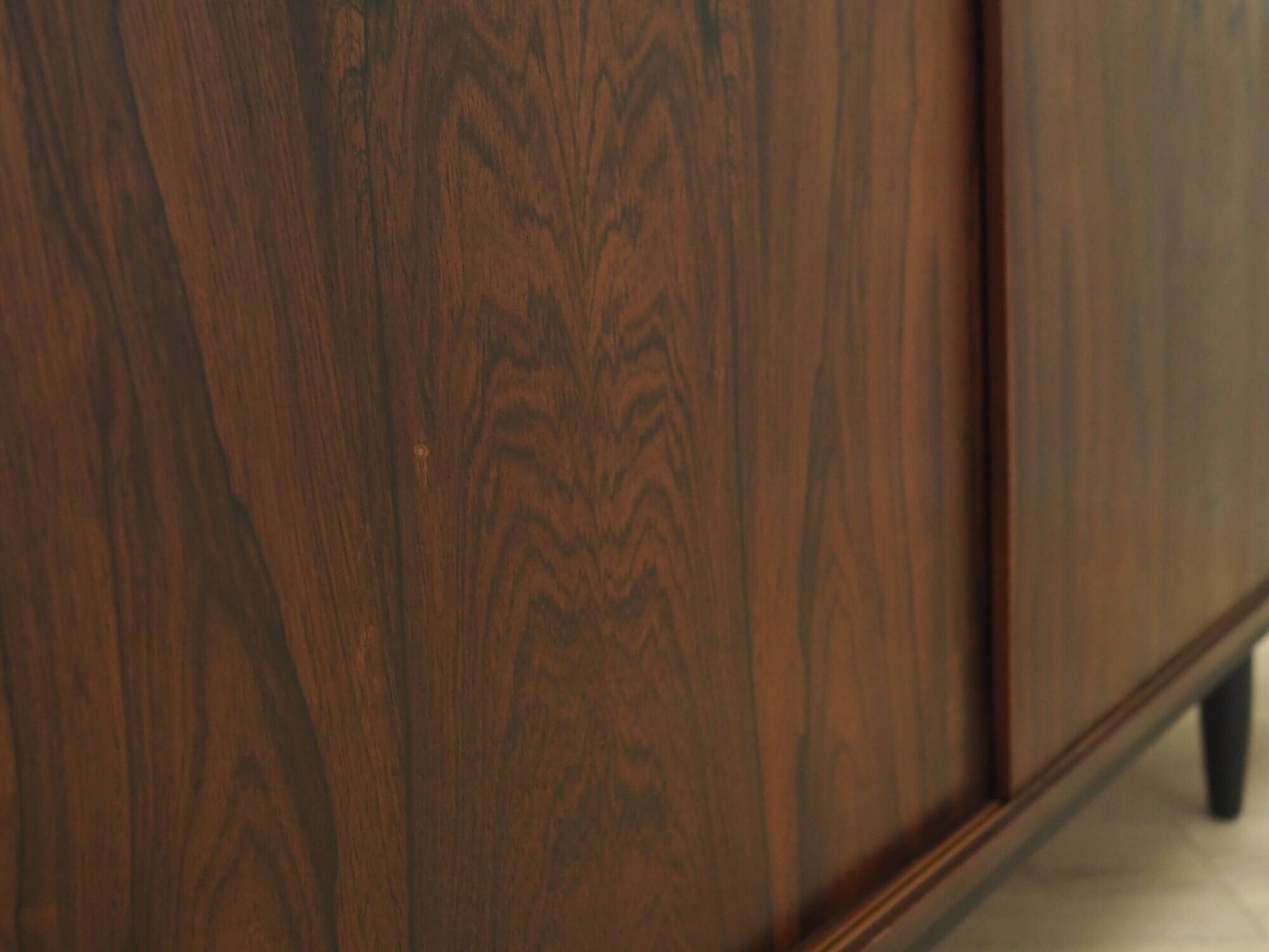Rosewood cabinet, Danish design, 1970s, manufacturer: Farsø Møbelfabrik