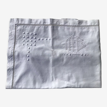 Embroidered pillowcase MC daytime relief pellets Métis scale