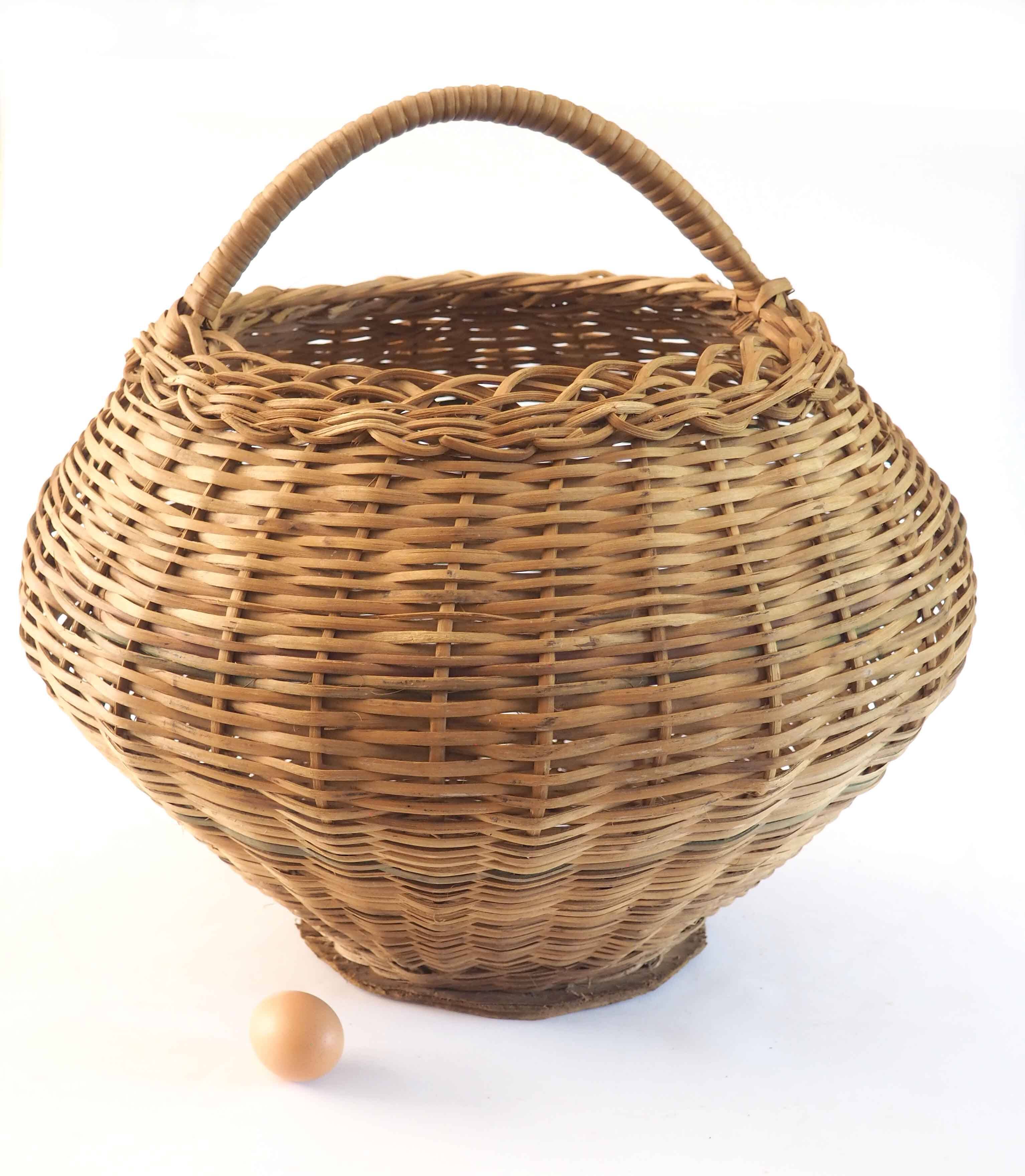 Large rattan amphora basket